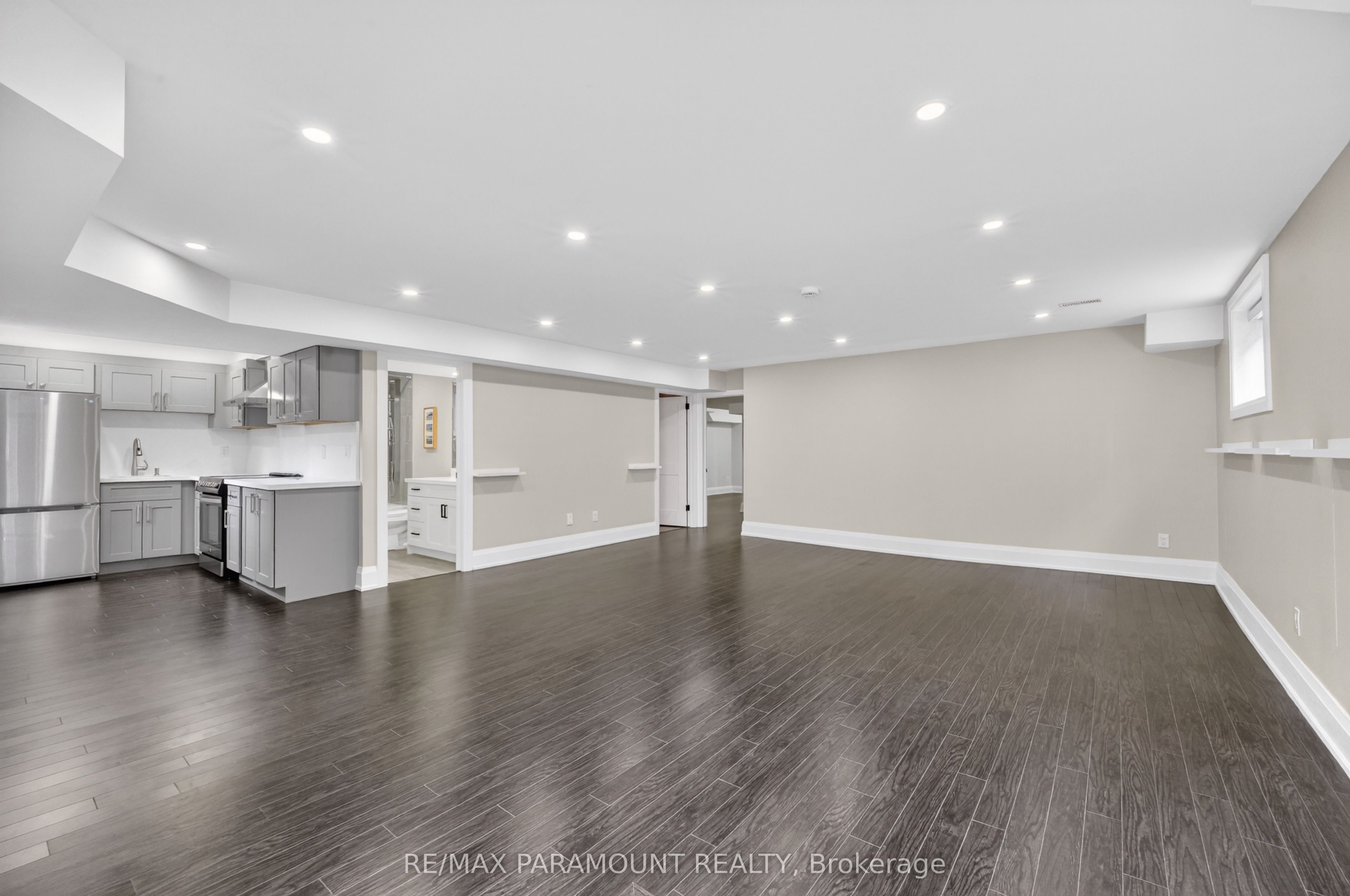 38 York Road, Etobicoke 4
