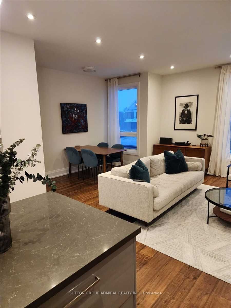 Unit 201 - 15 Ennerdale Road, Toronto 4