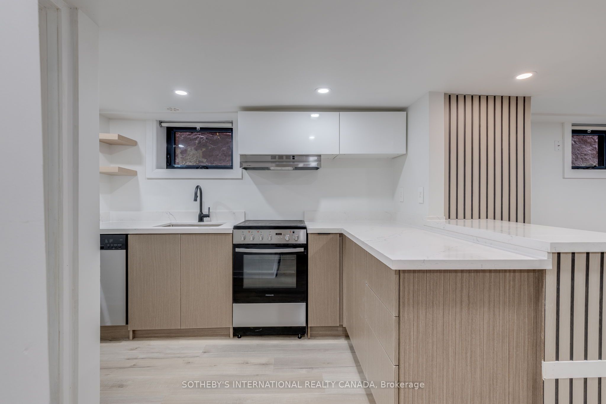 Unit Bsmt - 120 Glenlake Avenue, Toronto 5