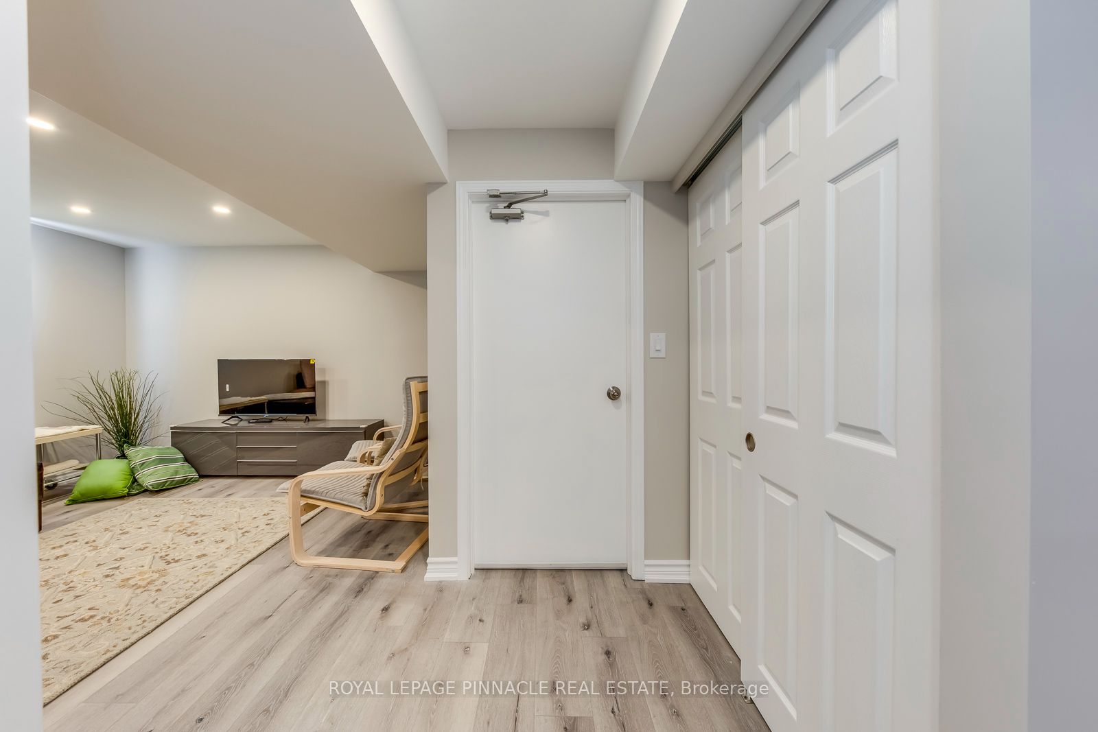 Unit Lower - 1292 Willowbank Trail, Mississauga 5