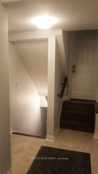 Unit 2 - 84 Rising Hill Ridge, Brampton 3