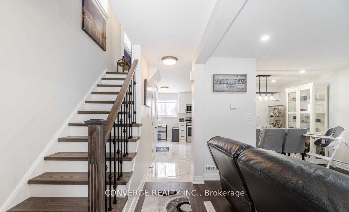 39 Greenwood Crescent, Brampton 2