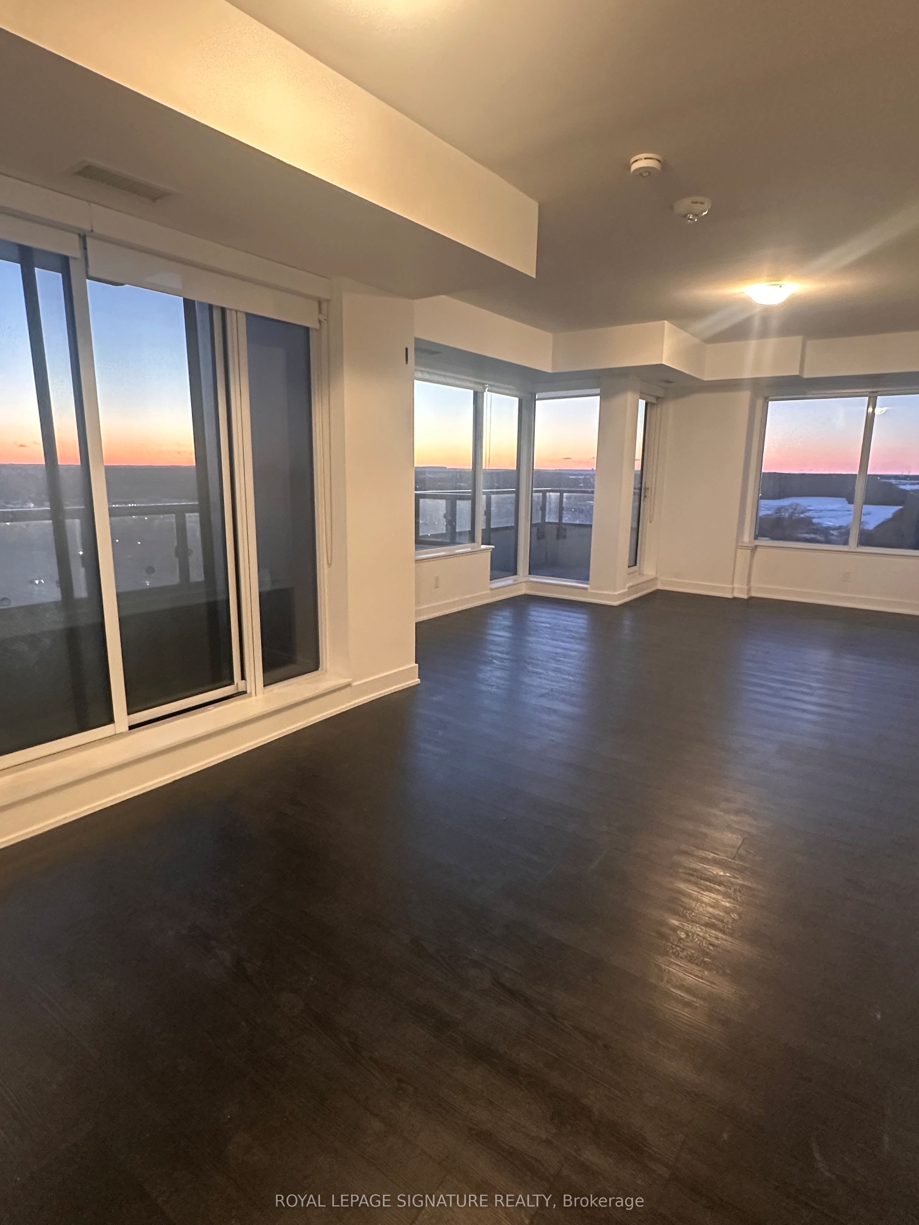 Unit 1002 - 2481 Taunton Road, Oakville 5