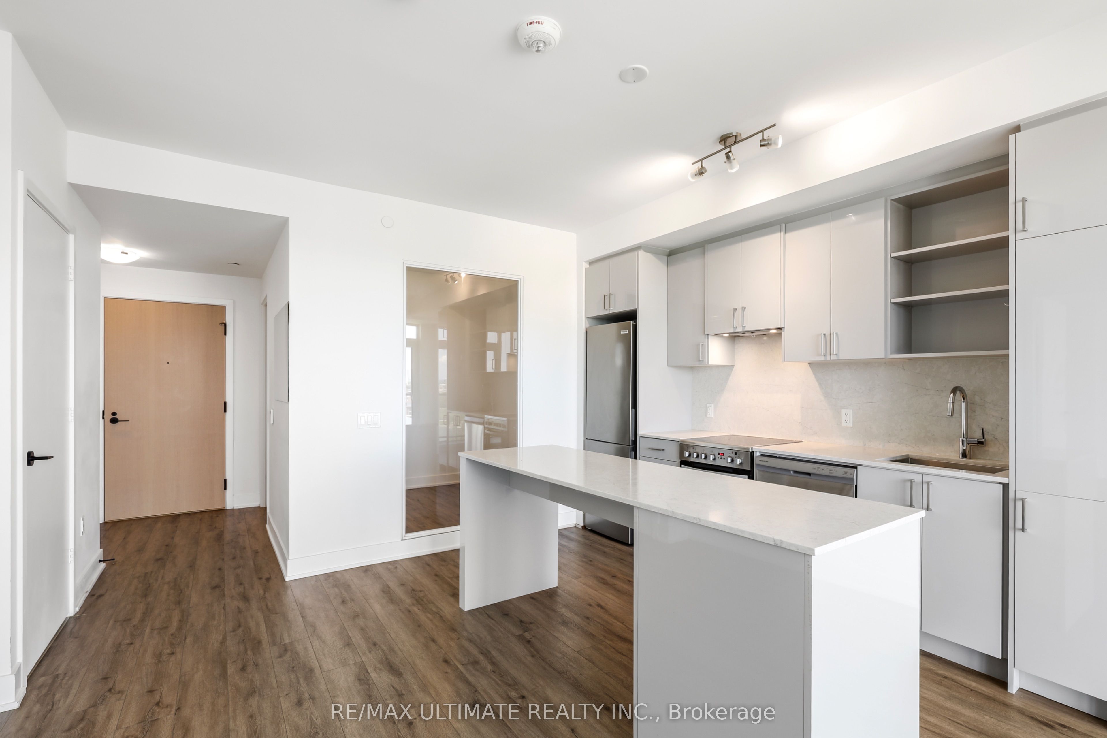 Unit 906 - 50 George Butchart Drive, North York 2