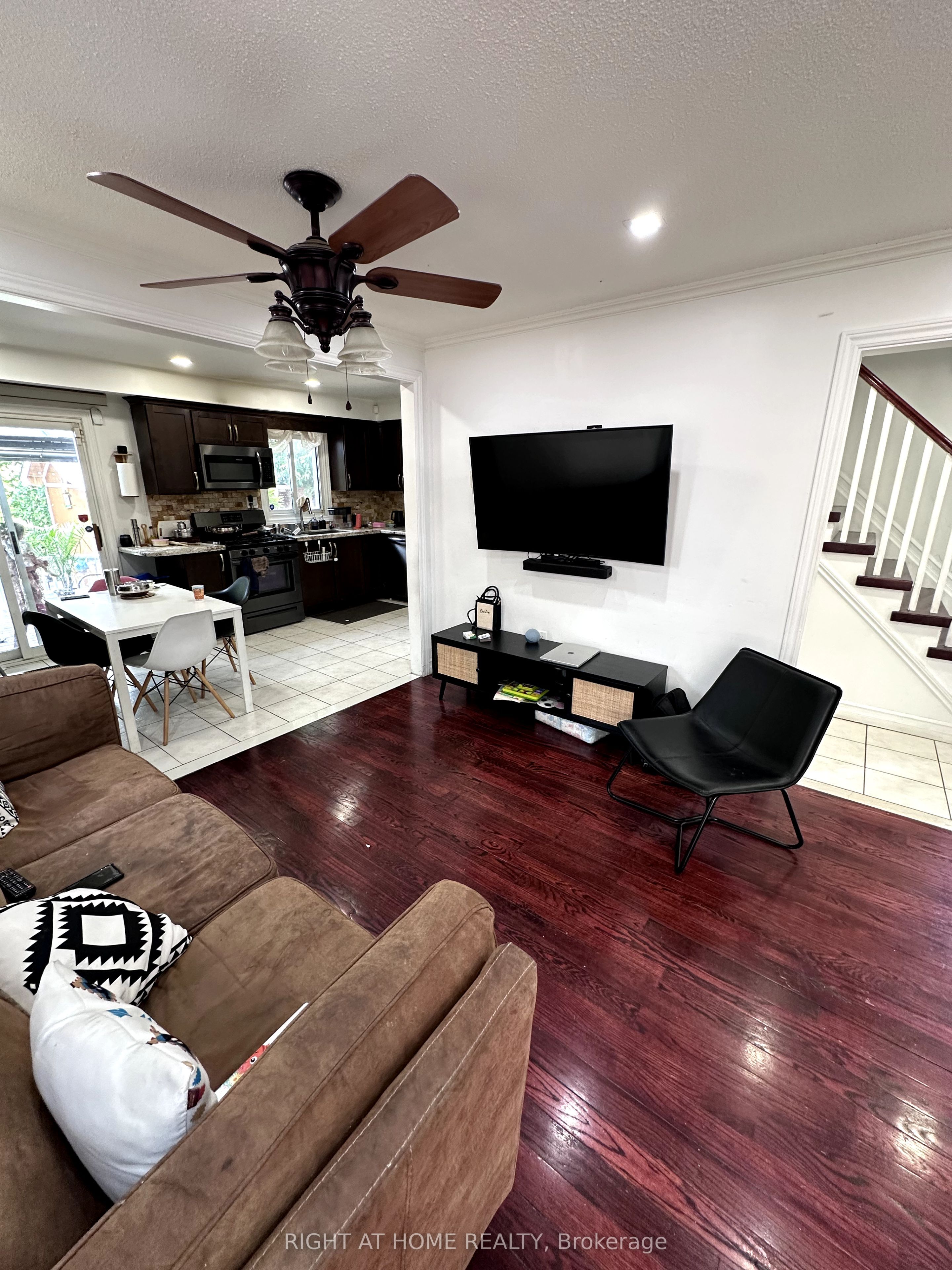 4 Sunshade Place, Brampton 5