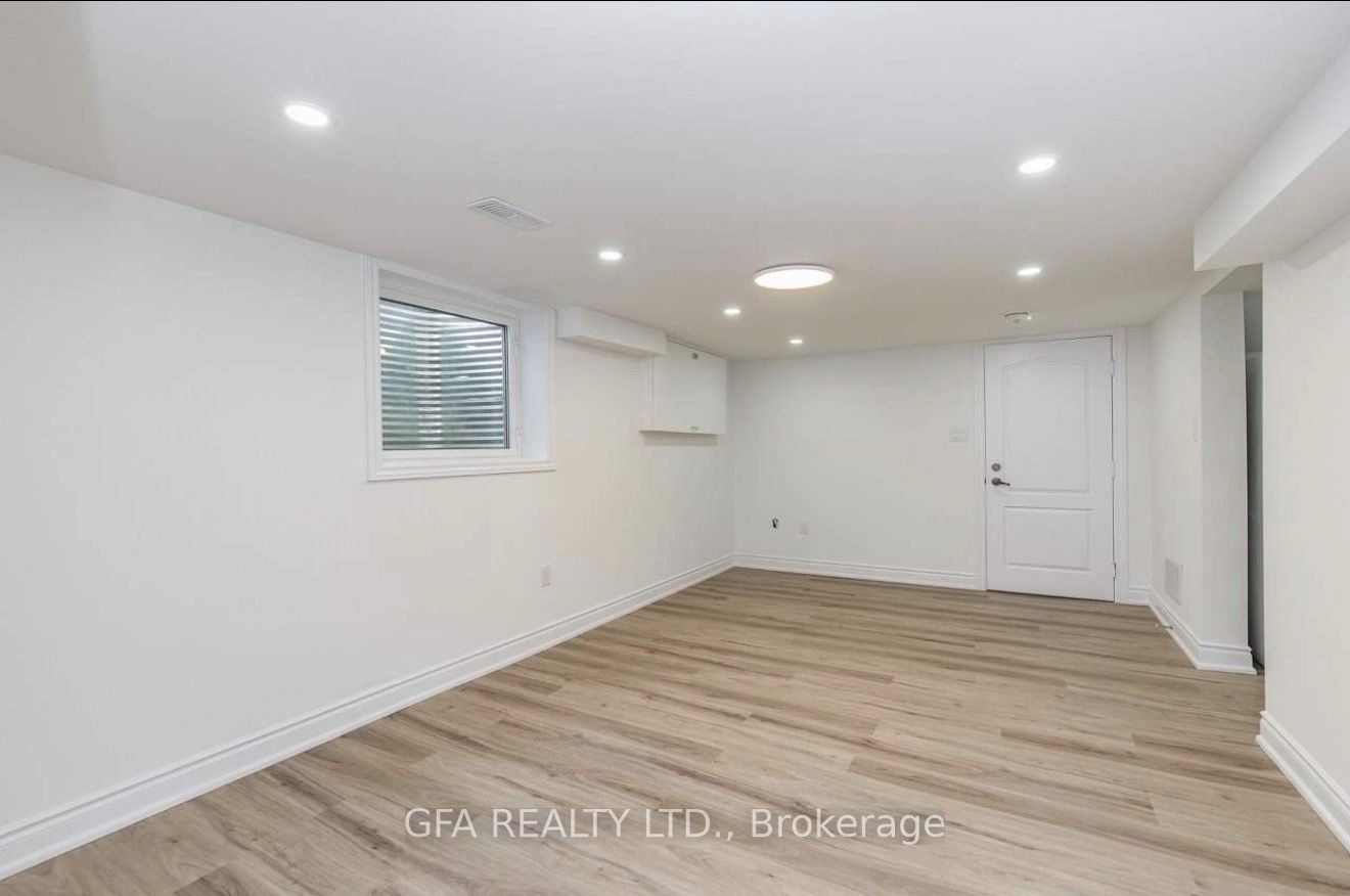 Unit Lower - 9 Melville Crescent, Brampton 2