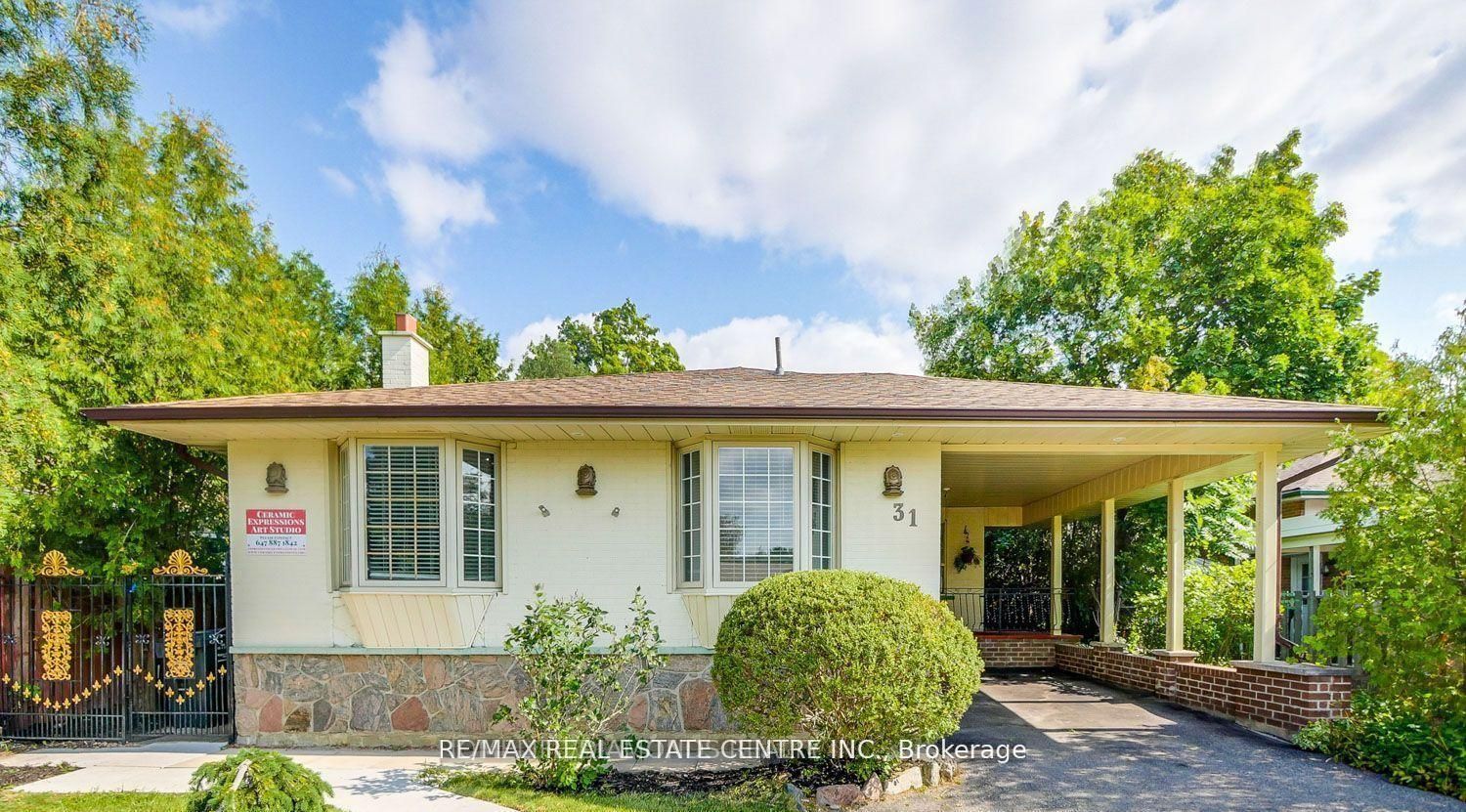 31 Haslemere Avenue, Brampton 5