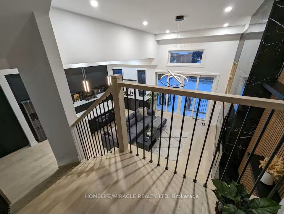 Unit Main & Upper Level - 100 Macdonald Street, Etobicoke 4