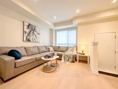 Unit 2nd Floor rear - 127 Frederick Tisdale Drive, North York 5