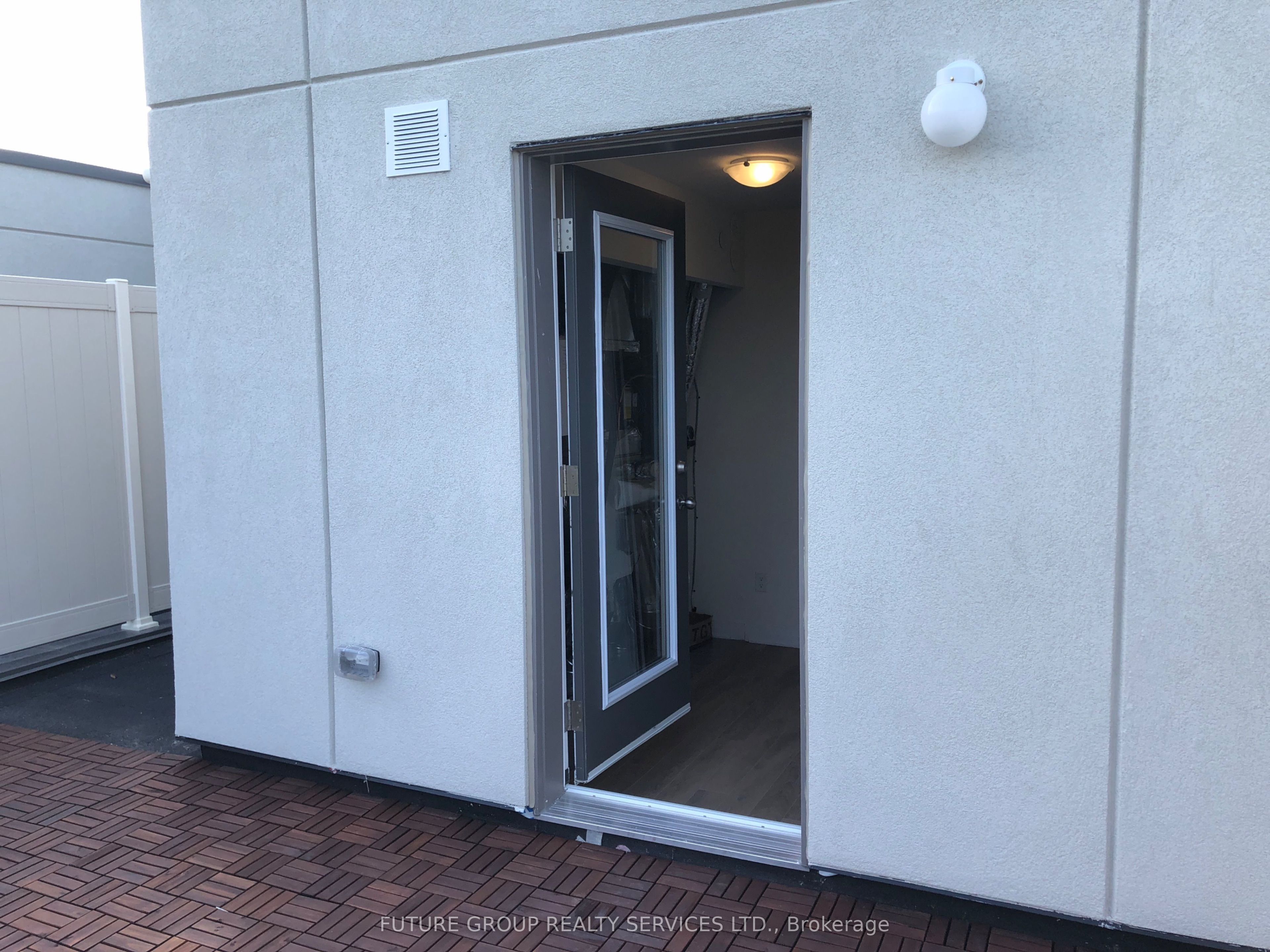 Unit 15 - 650 Atwater Avenue, Mississauga 4