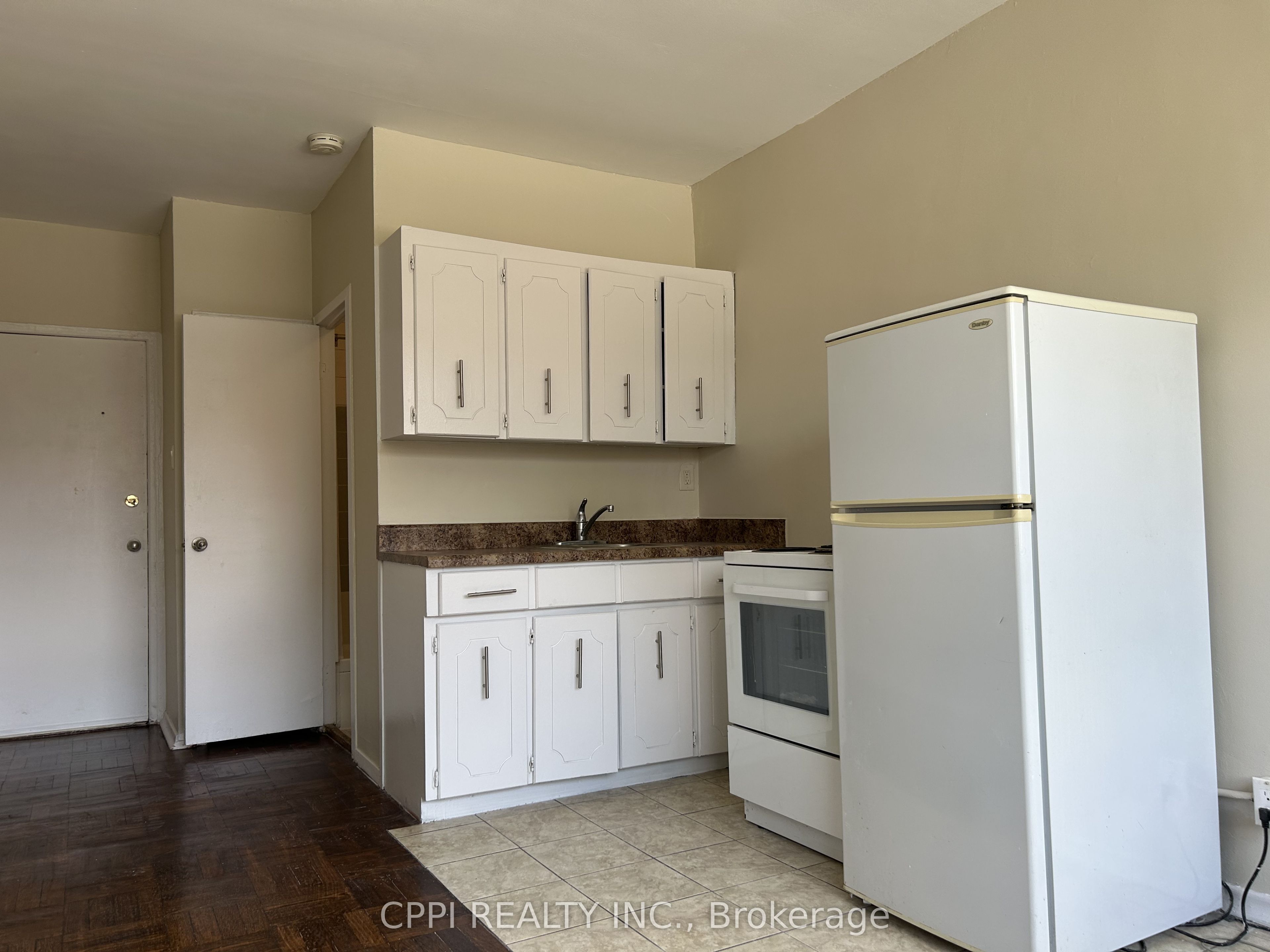 Unit 210 - 3 Hill Heights Road, Etobicoke 2