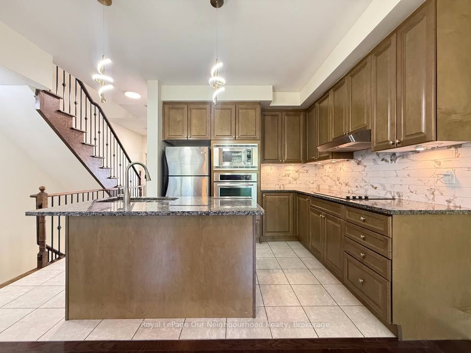 Unit 4 - 5710 Long Valley Road, Mississauga 2