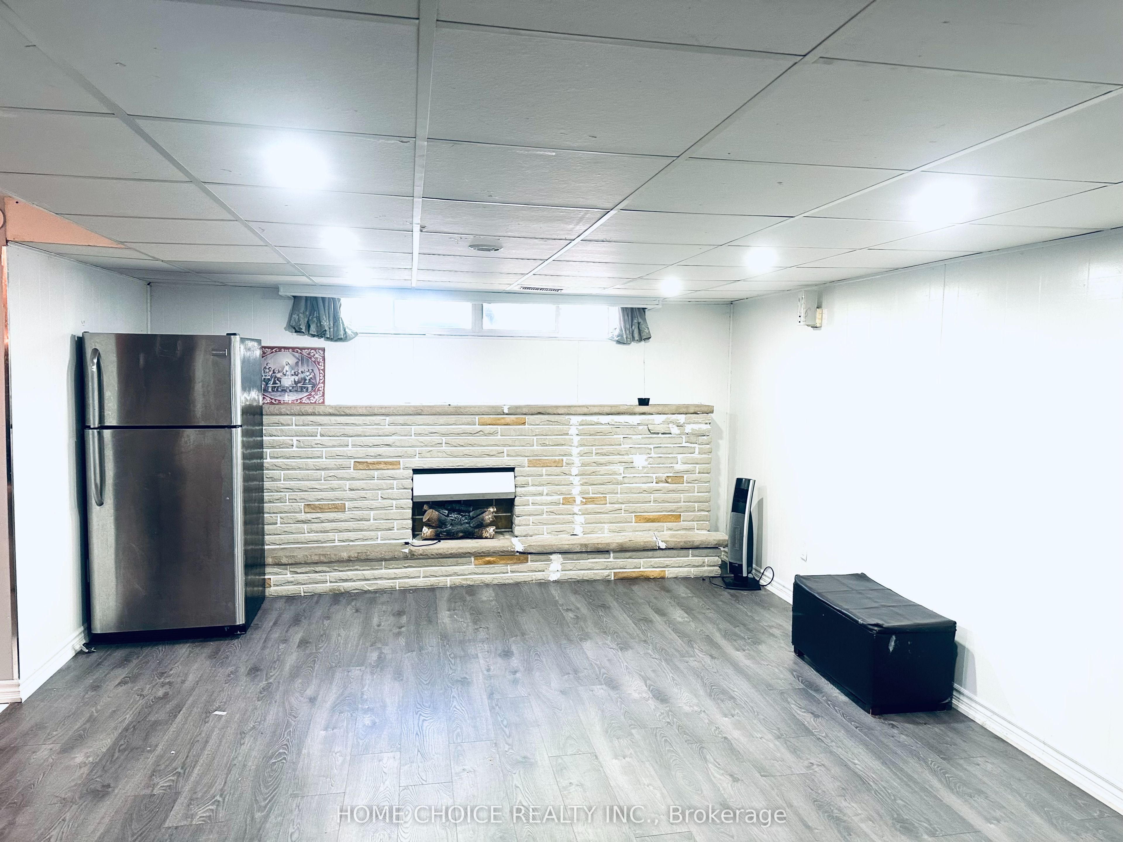 Unit lower level - 130 Earnscliffe Circle, Brampton 5
