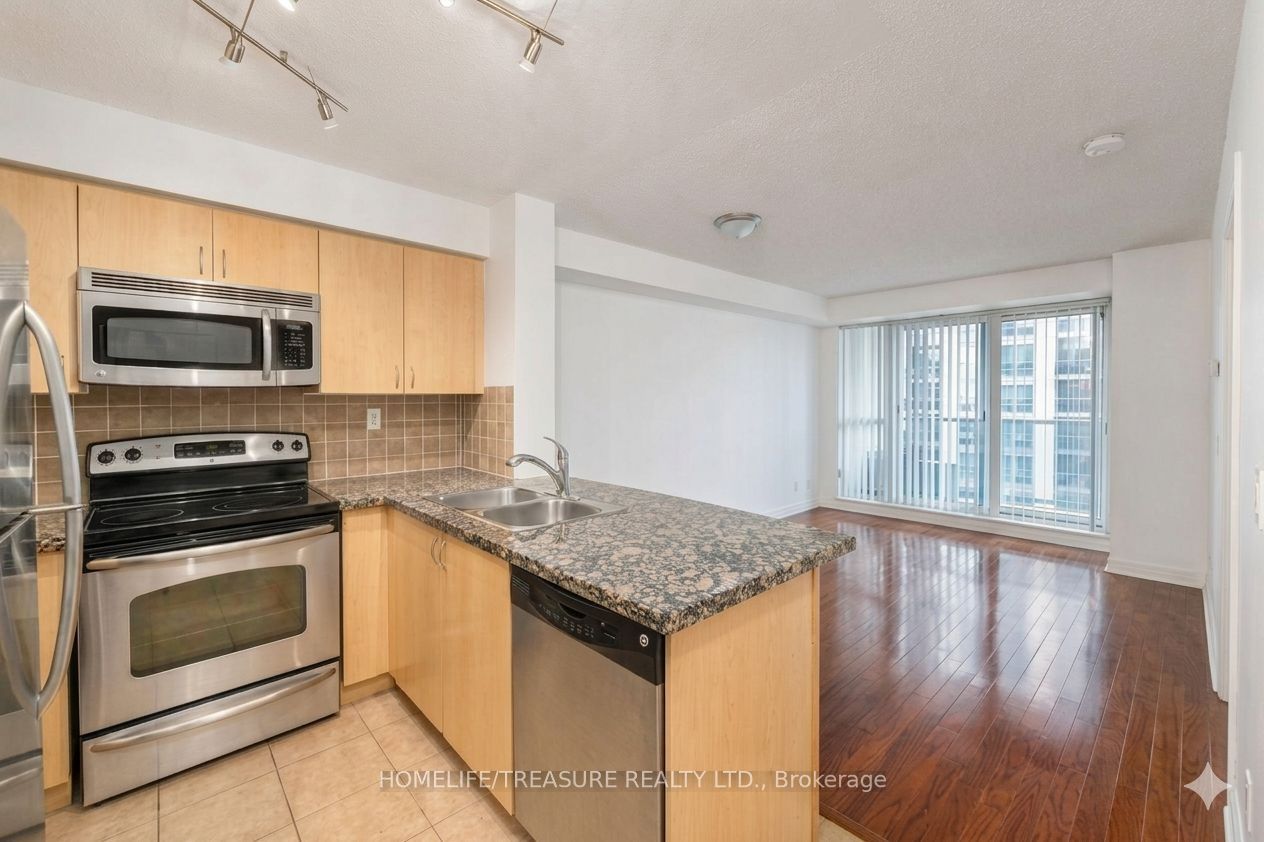 Unit 905 - 5 Michael Power Place, Etobicoke 3