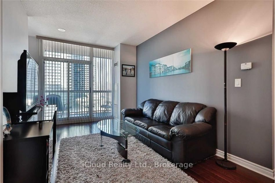 Unit 807 - 3504 Hurontario Street, Mississauga 4