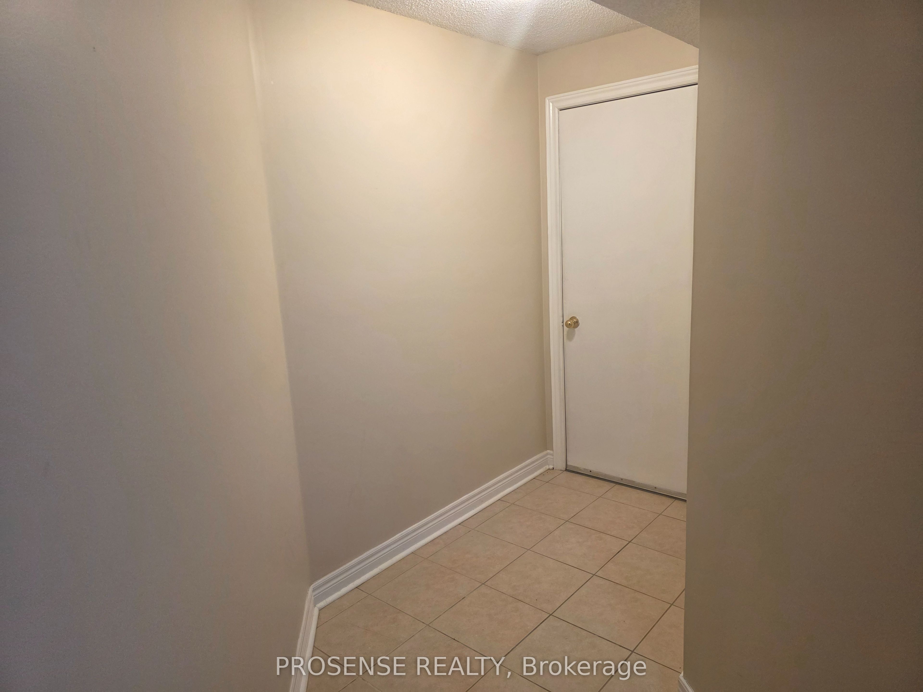 Unit Bsmt - 118 Rollingwood Drive, Brampton 5