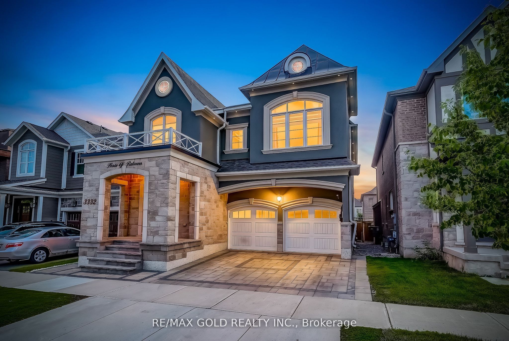 3352 Vernon Powell Drive, Oakville 2