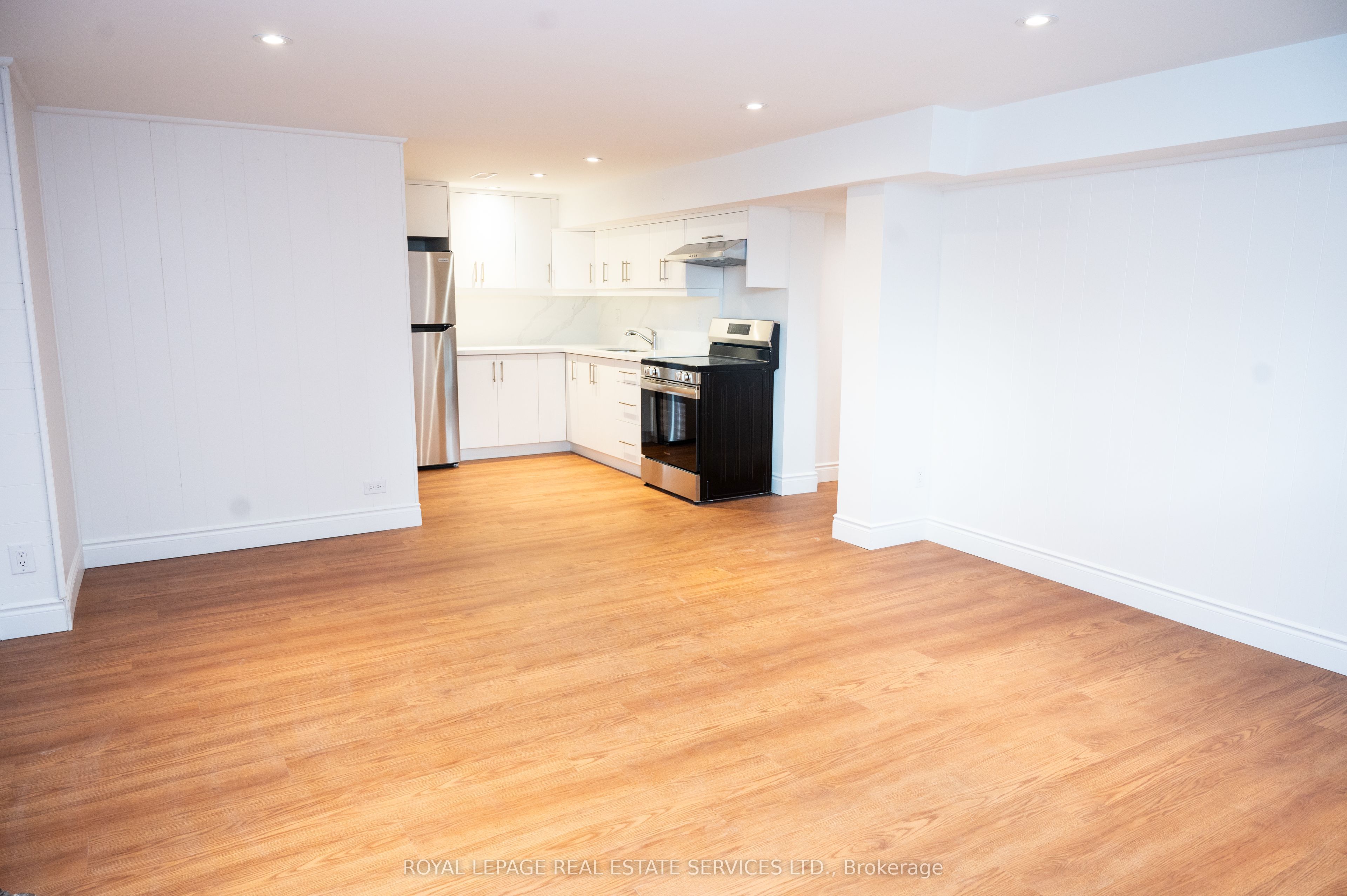 Unit Lower - 35 Silverhill Drive, Etobicoke 5