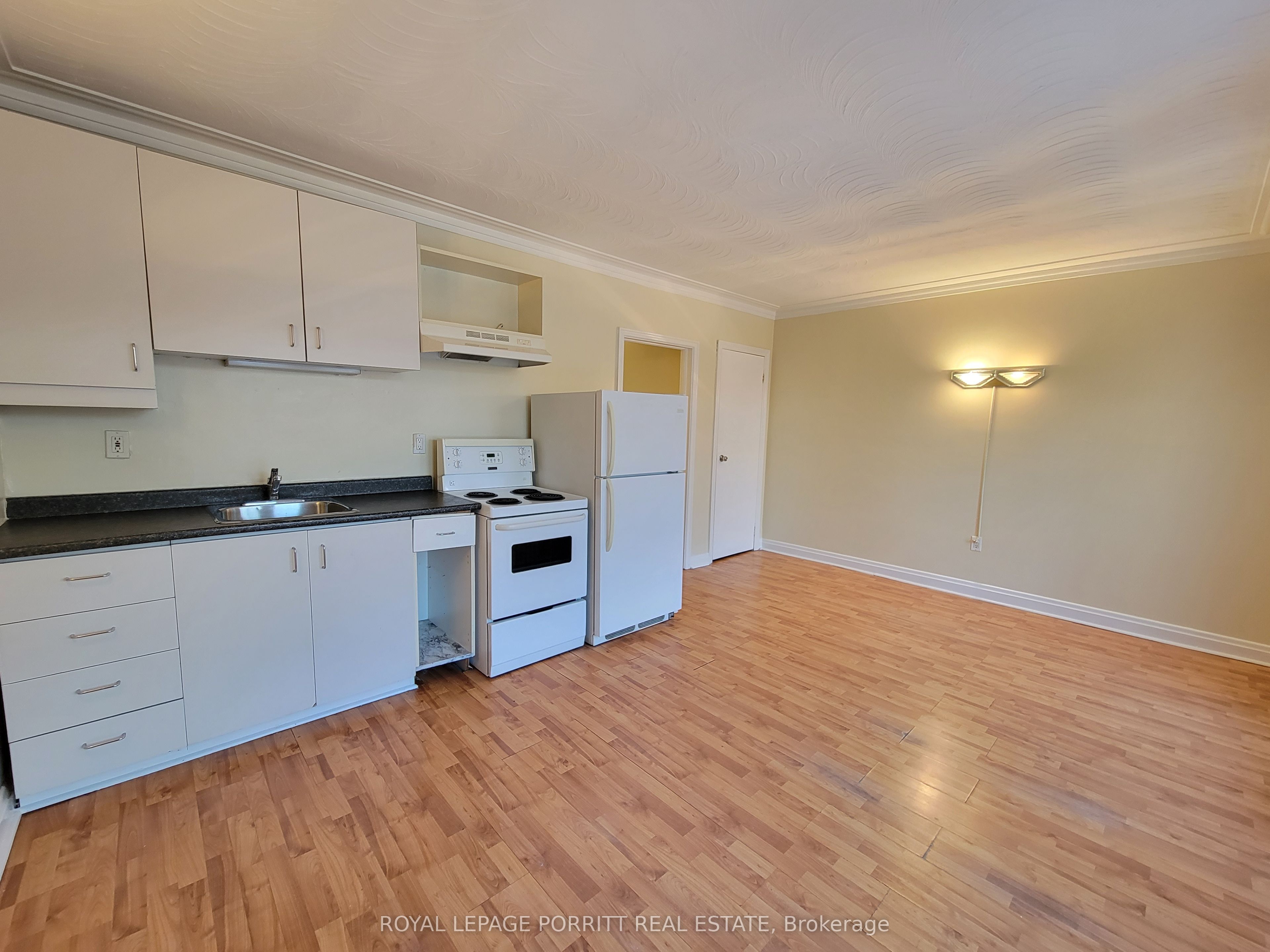 Unit A - 3295 Lake Shore Boulevard W, Etobicoke 5