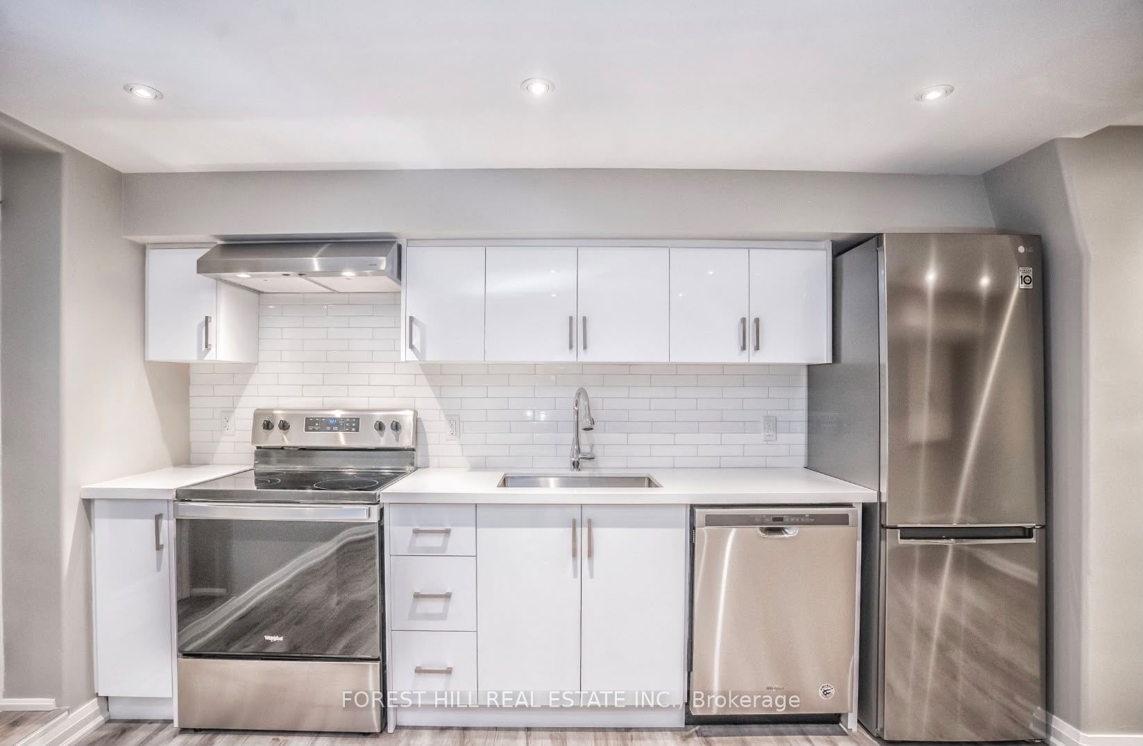 Unit Bsmt - 34 Kenneth Avenue, Toronto 3