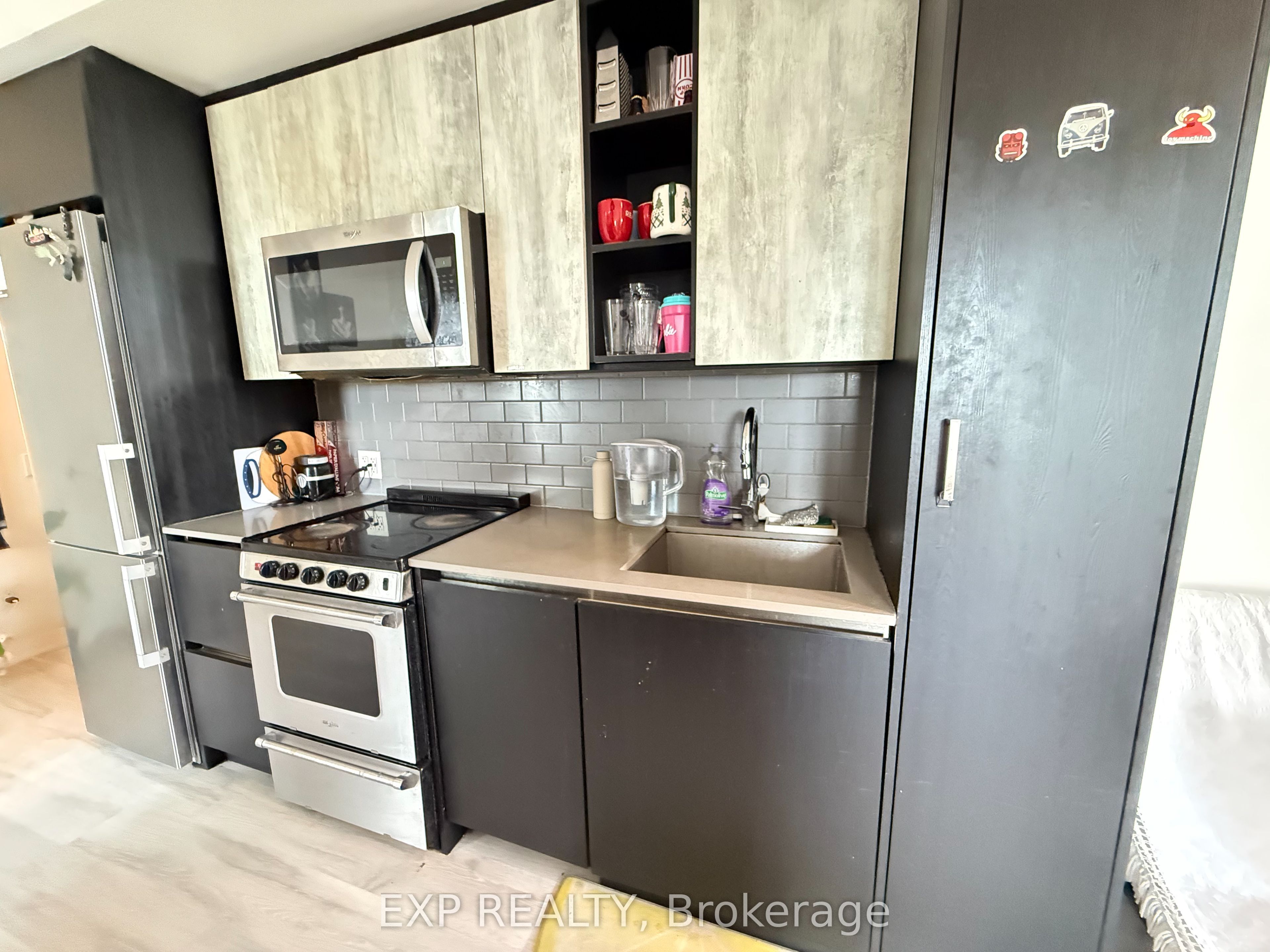 Unit 1410 - 251 Manitoba Street, Etobicoke 4
