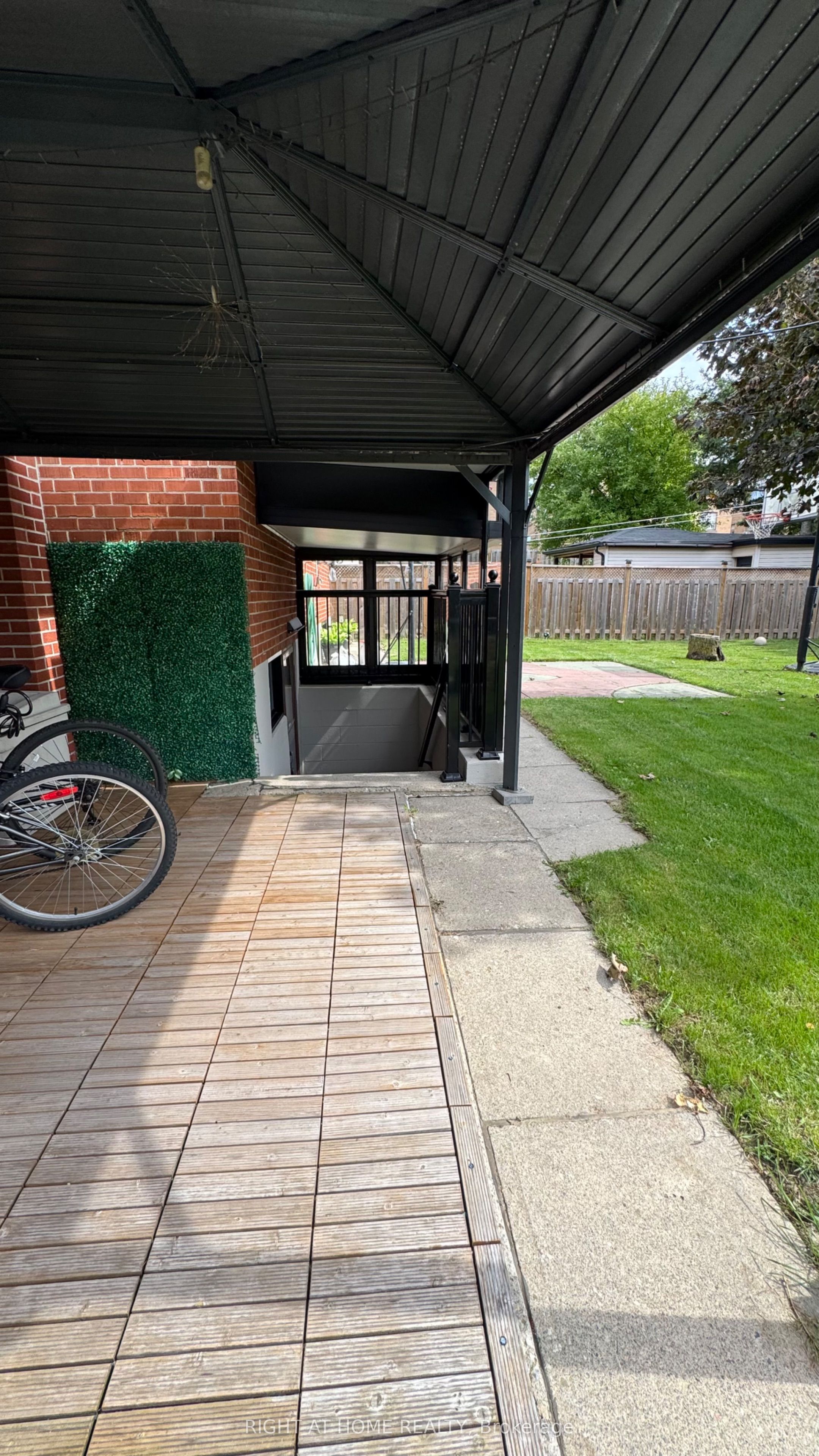 Unit Lower Level - 31 Whitburn Crescent, North York 3