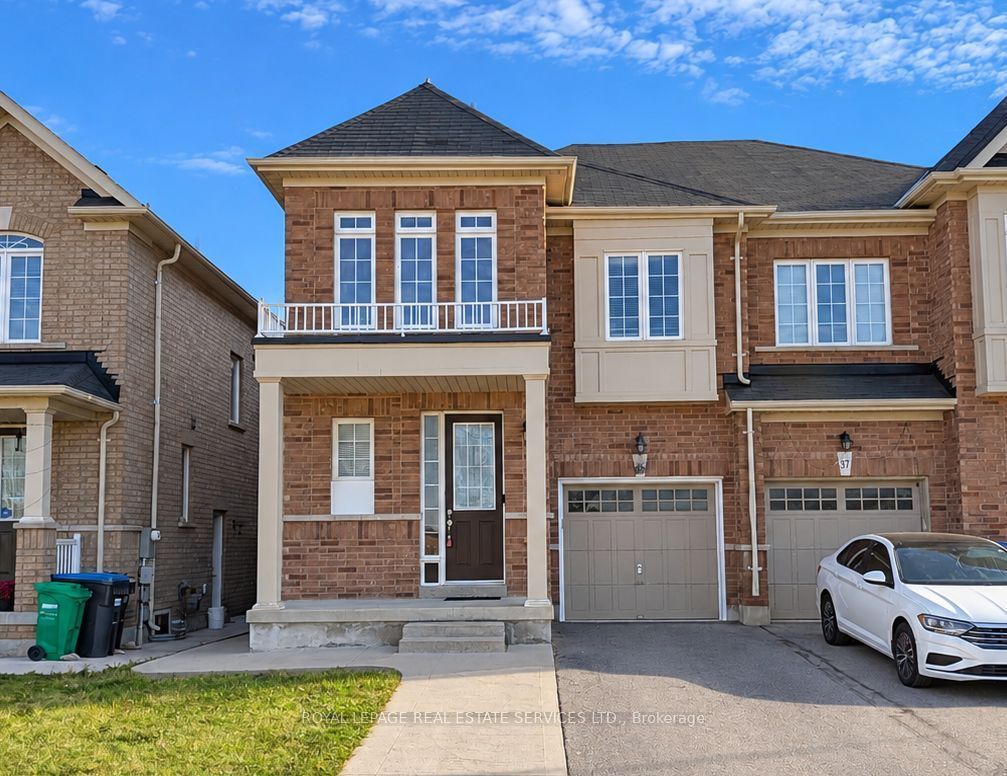 39 Vezna Crescent, Brampton 2