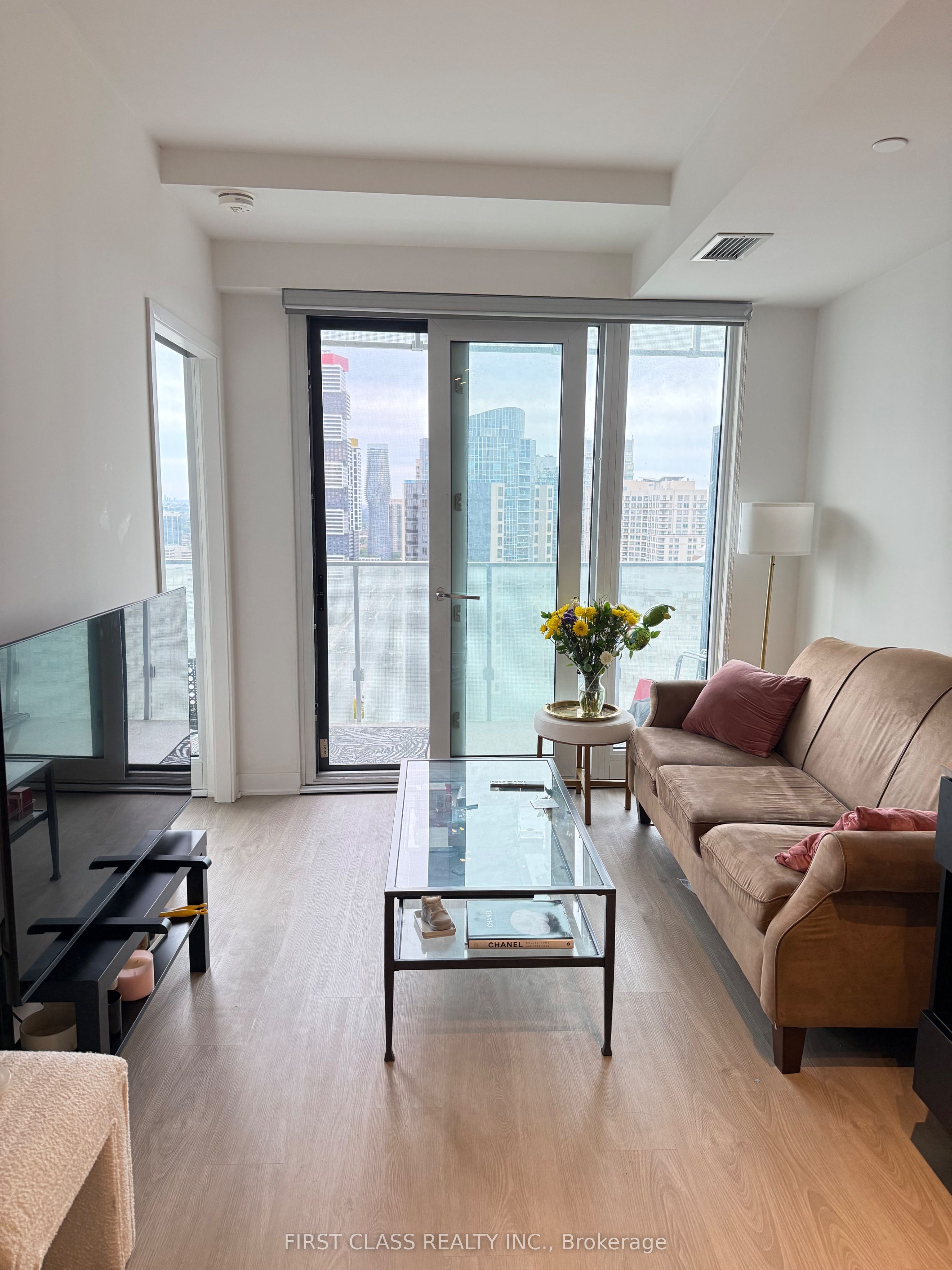Unit 2513 - 3900 Confederation Parkway, Mississauga 2