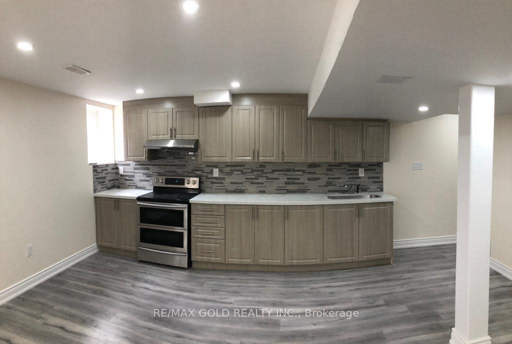 41 Callandar Road, Brampton 4