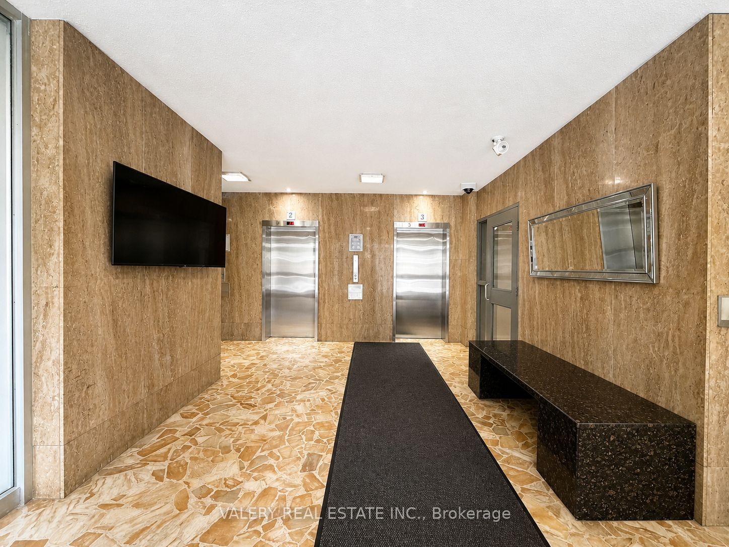 Unit 906 - 70 Park Street E, Mississauga 2