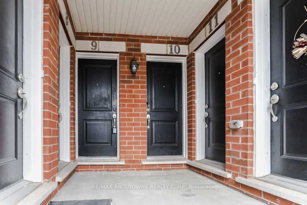 Unit 10 - 2579 Sixth Line, Oakville 2