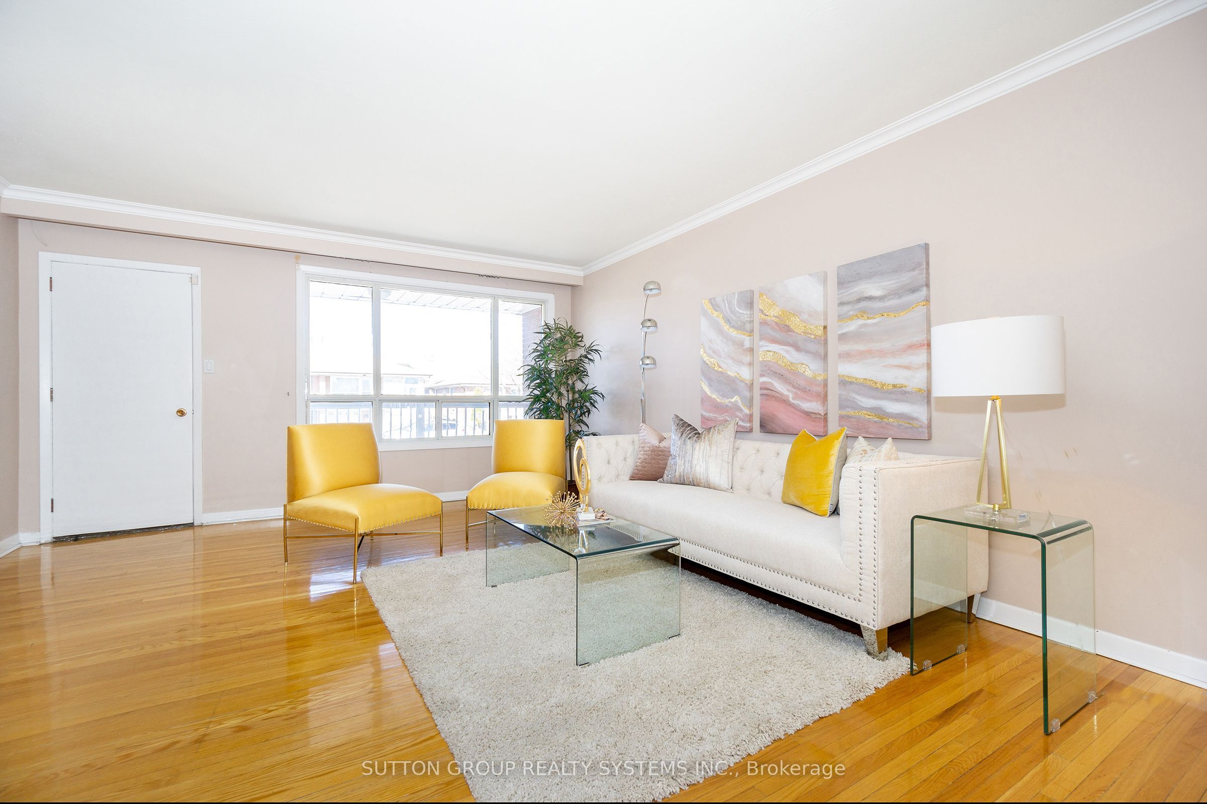 Unit Upper - 233 Hullmar Drive, North York 2