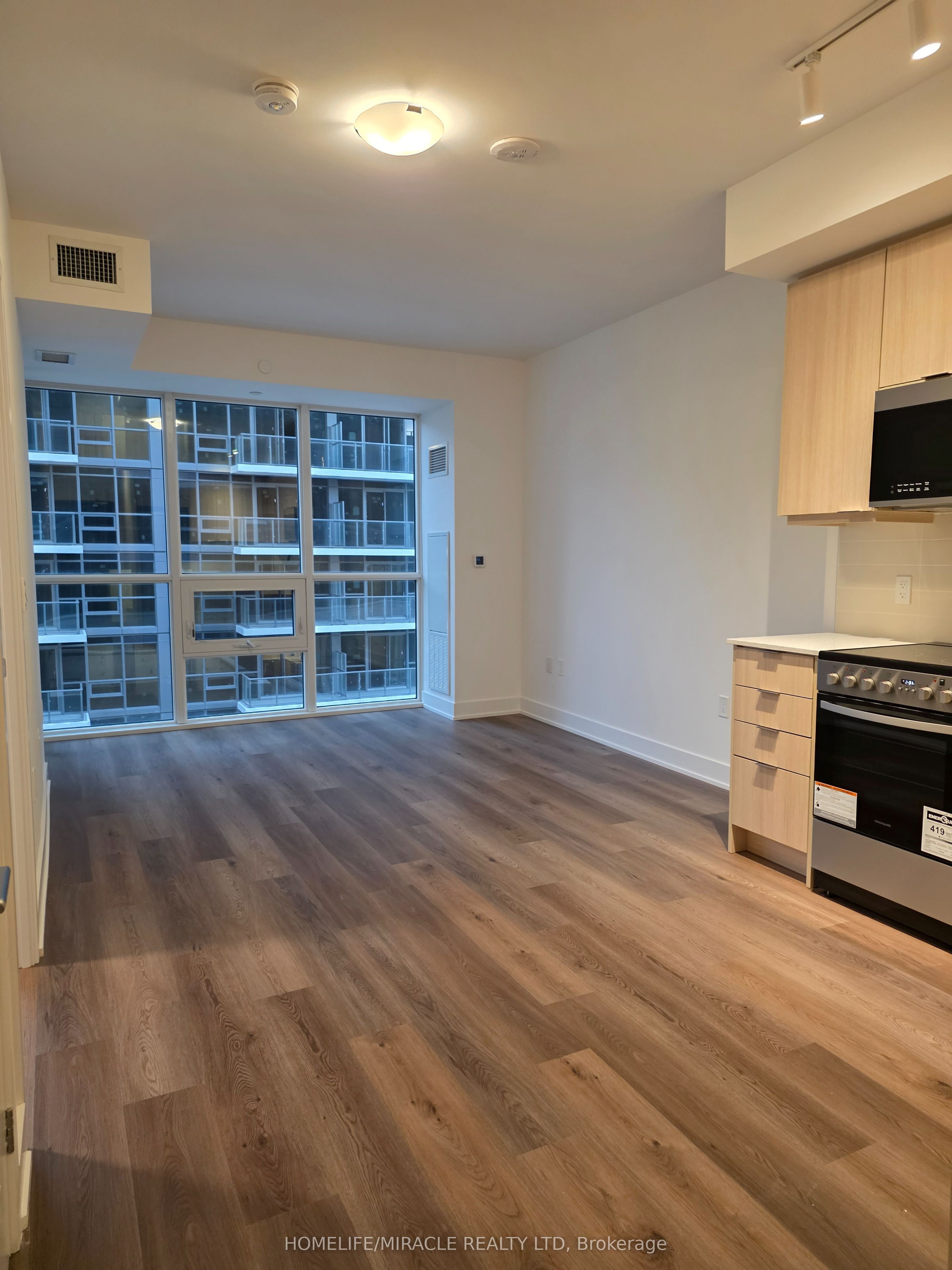 Unit 409A - 115 Nipissing Road, Milton 3