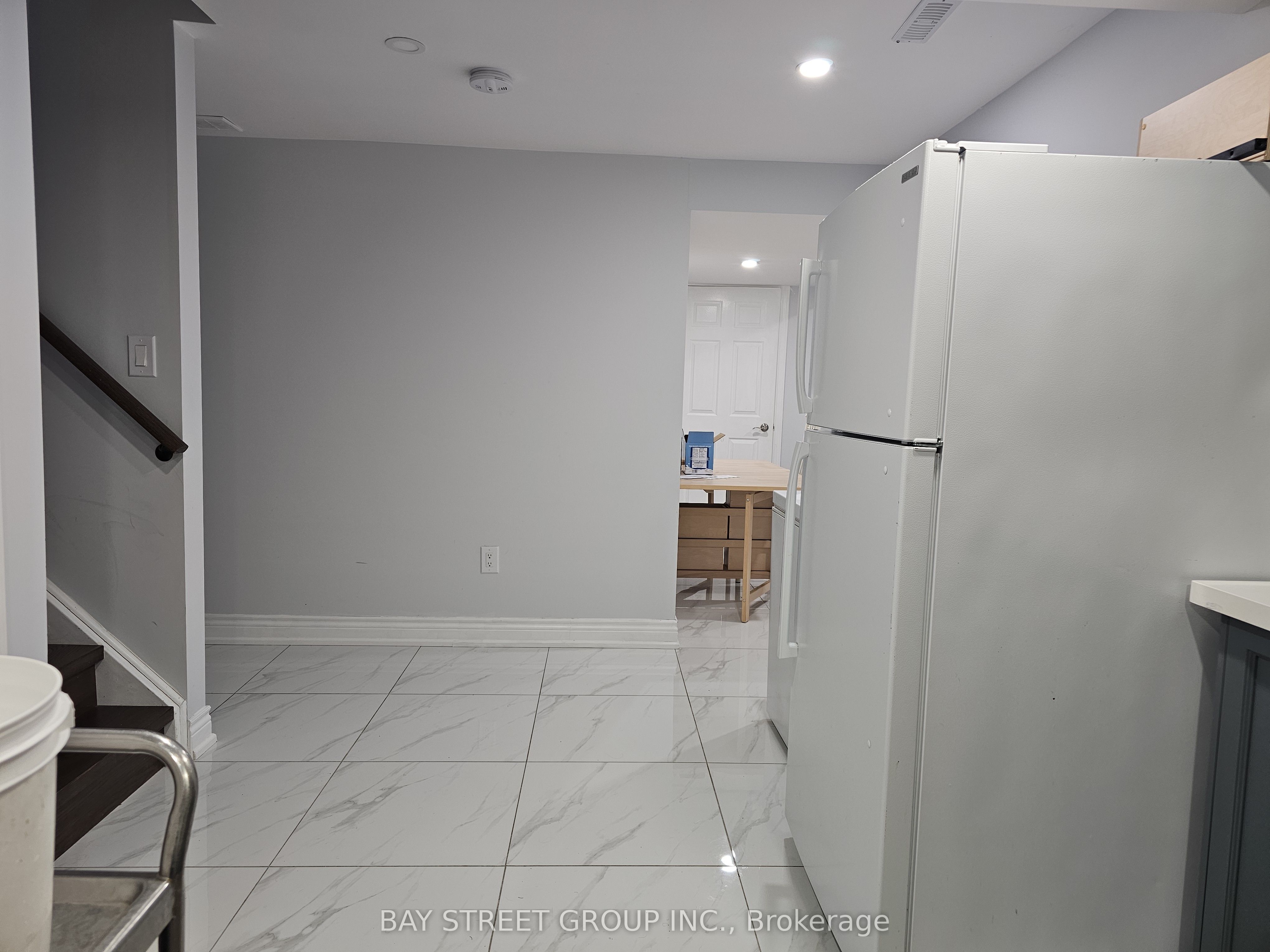 Unit basement 1 - 3177 Colonial Drive, Mississauga 5