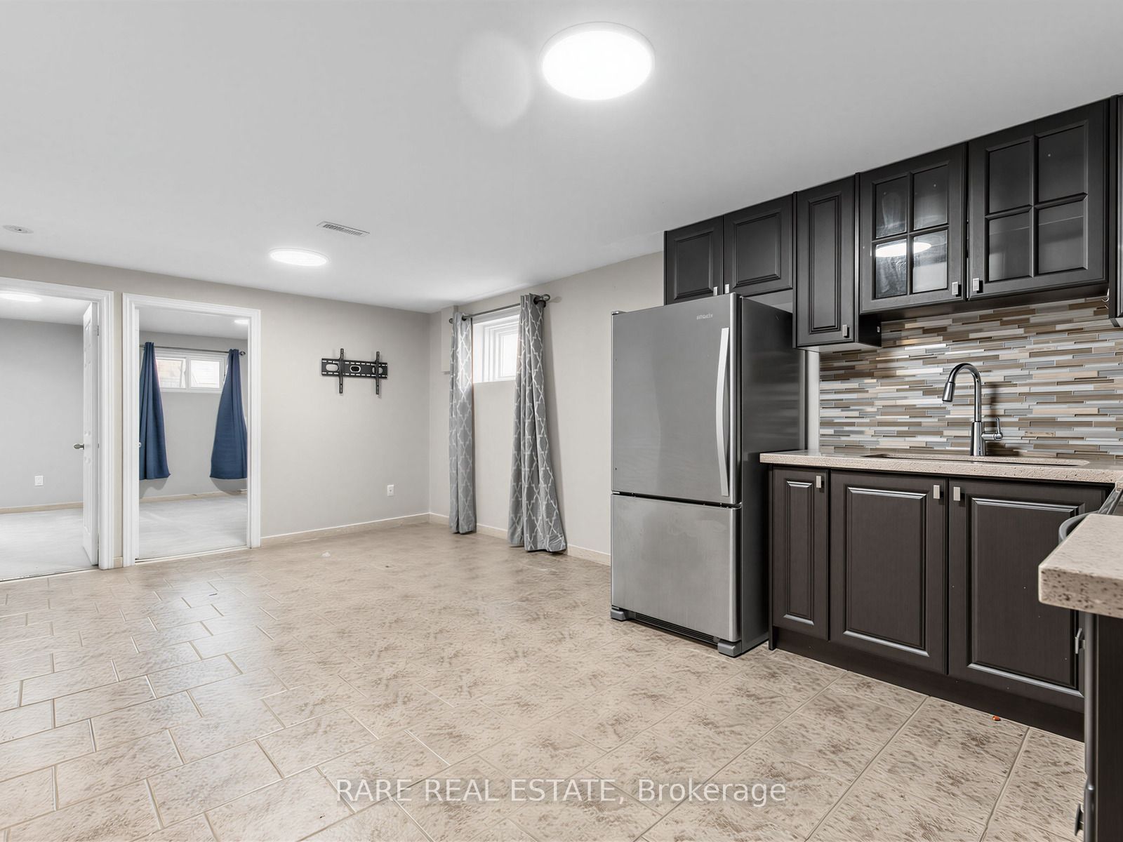 Unit Basement - 4 Hisey Crescent, North York 3