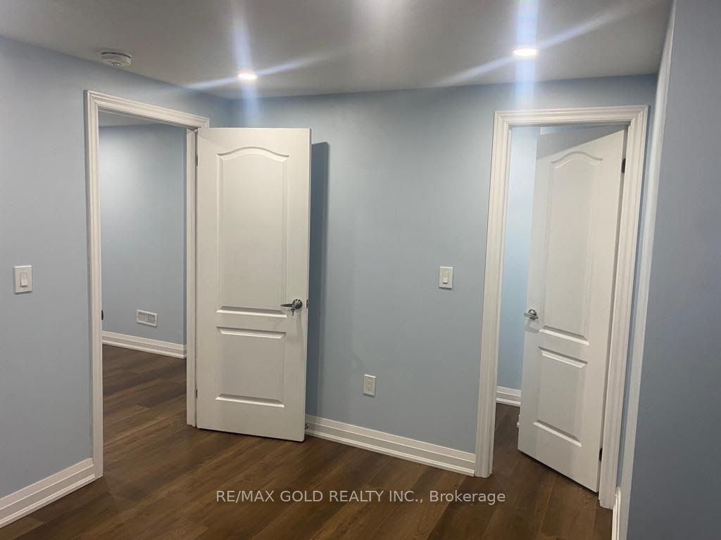 Unit Lower - 172 Golden Springs Drive, Brampton 5