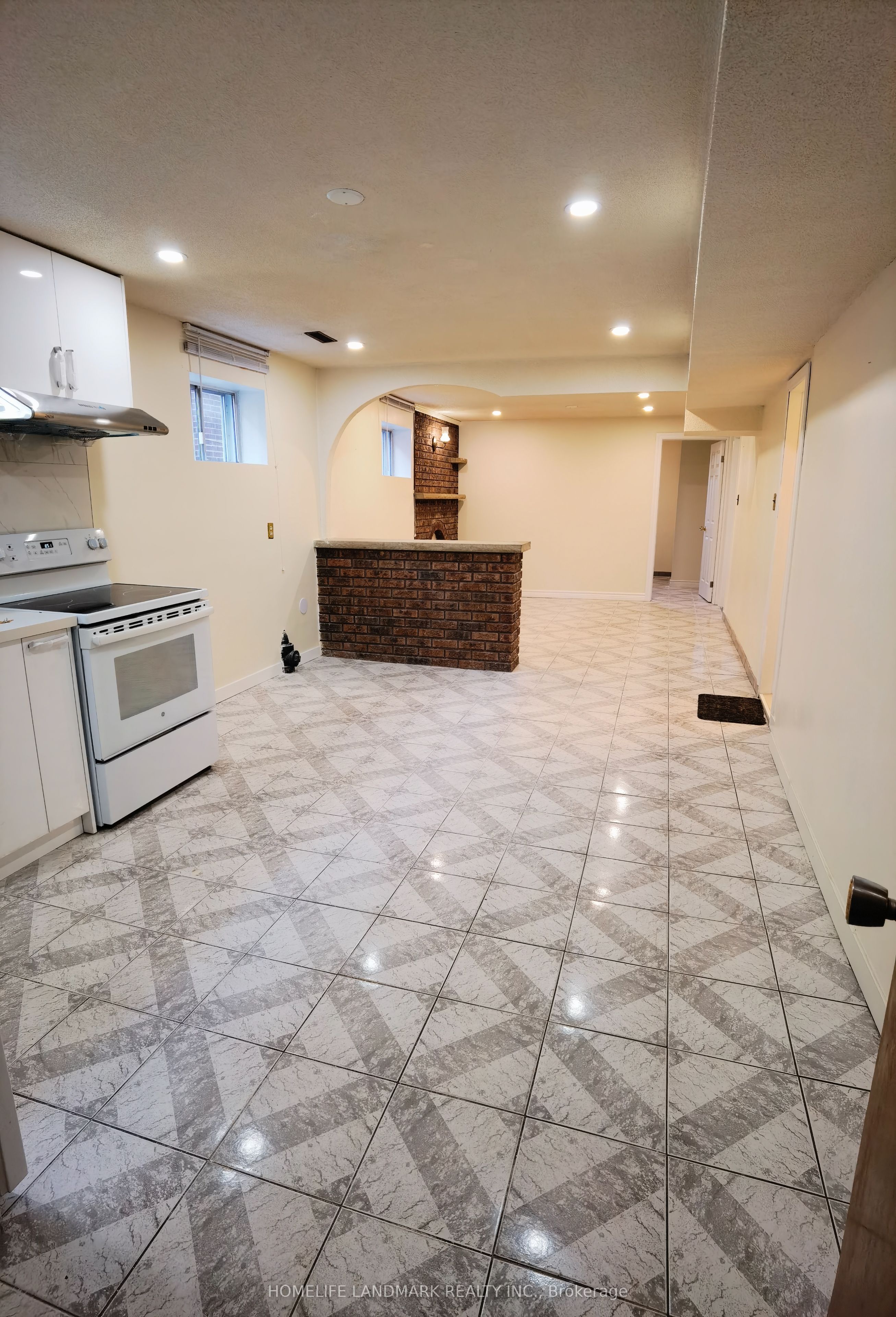 Unit Lower - 2428 Cashmere Avenue, Mississauga 3
