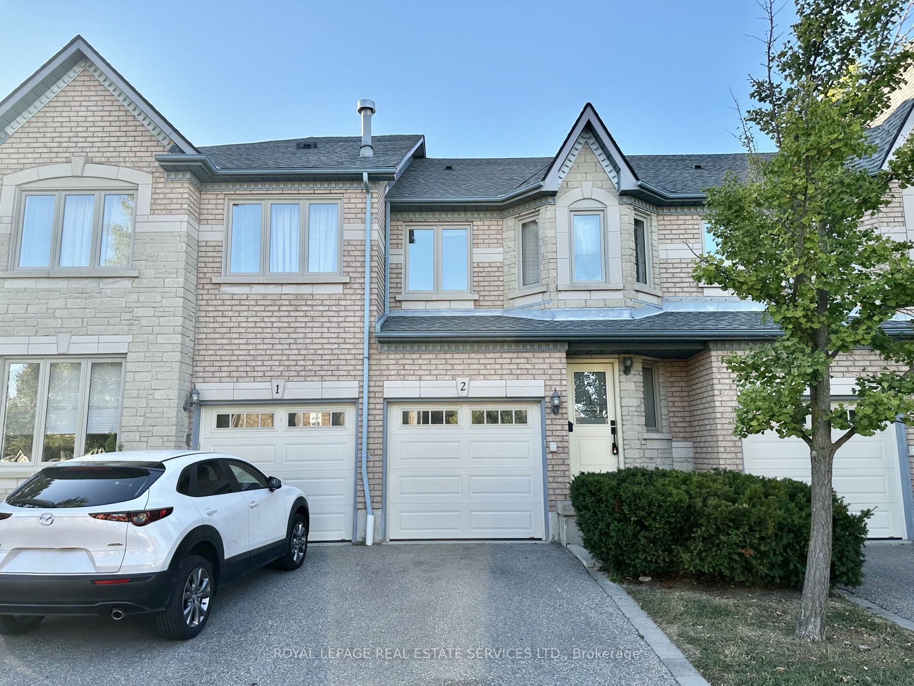 Unit 2 - 455 Apache Court, Mississauga 2