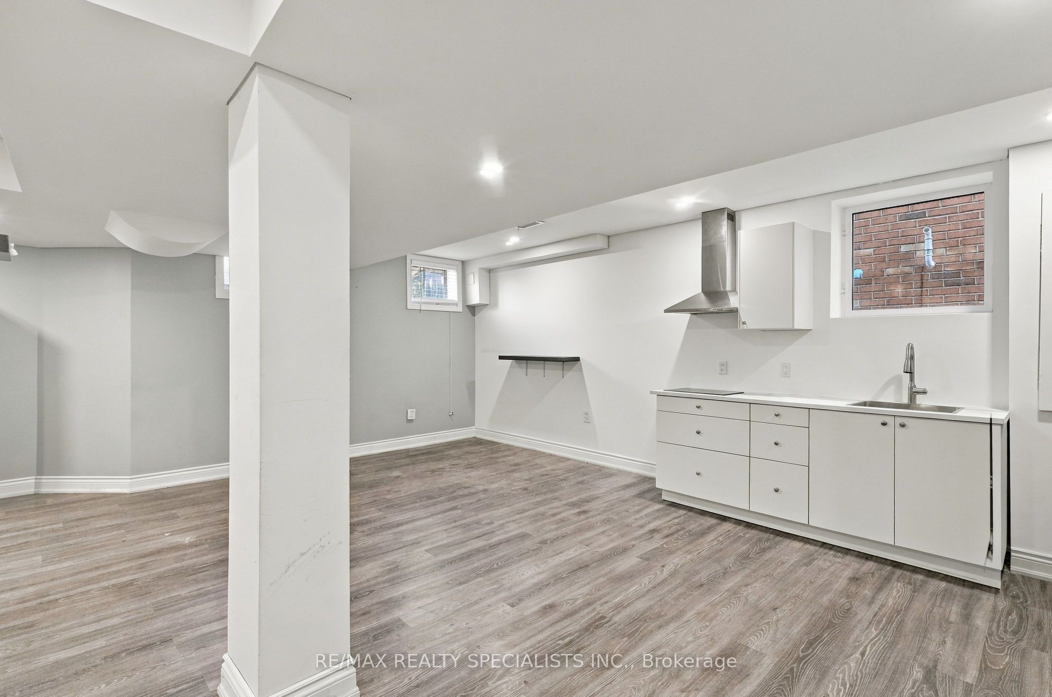 Unit bsmt - 1011 Mccuaig Drive, Milton 3