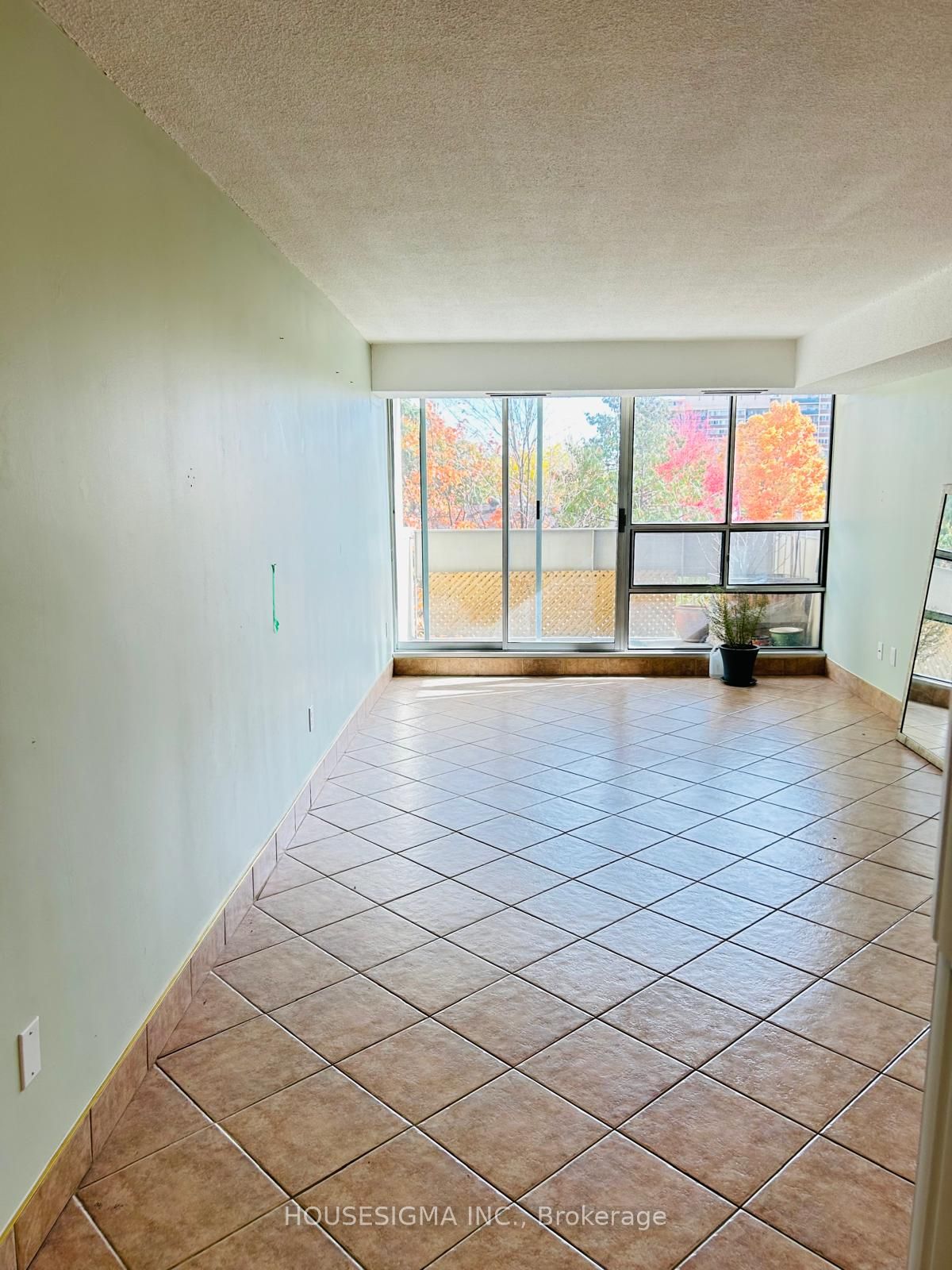 Unit 314 - 1300 Marlborough Court, Oakville 2
