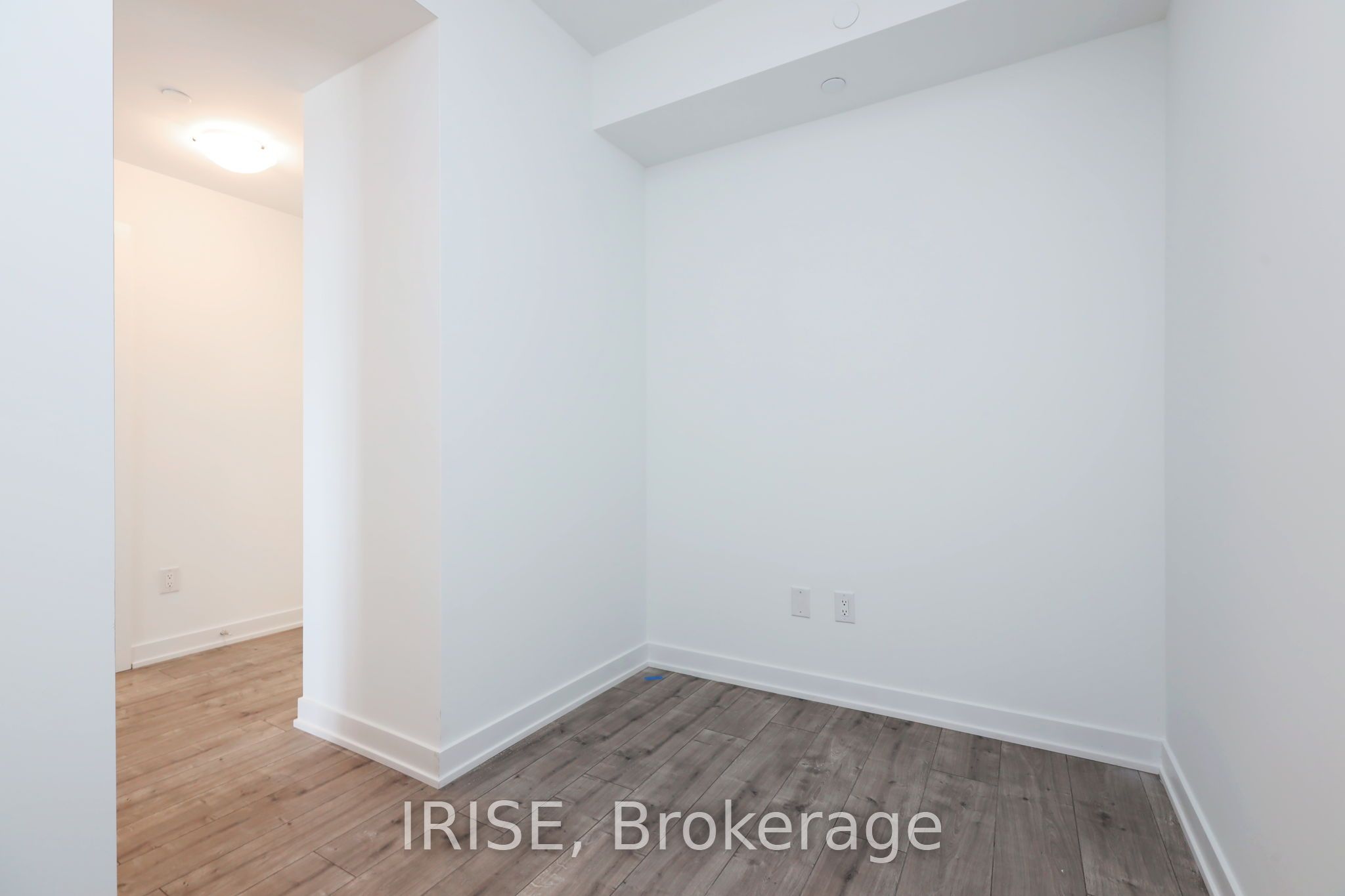 Unit 1216 - 220 Missinnihe Way, Mississauga 4