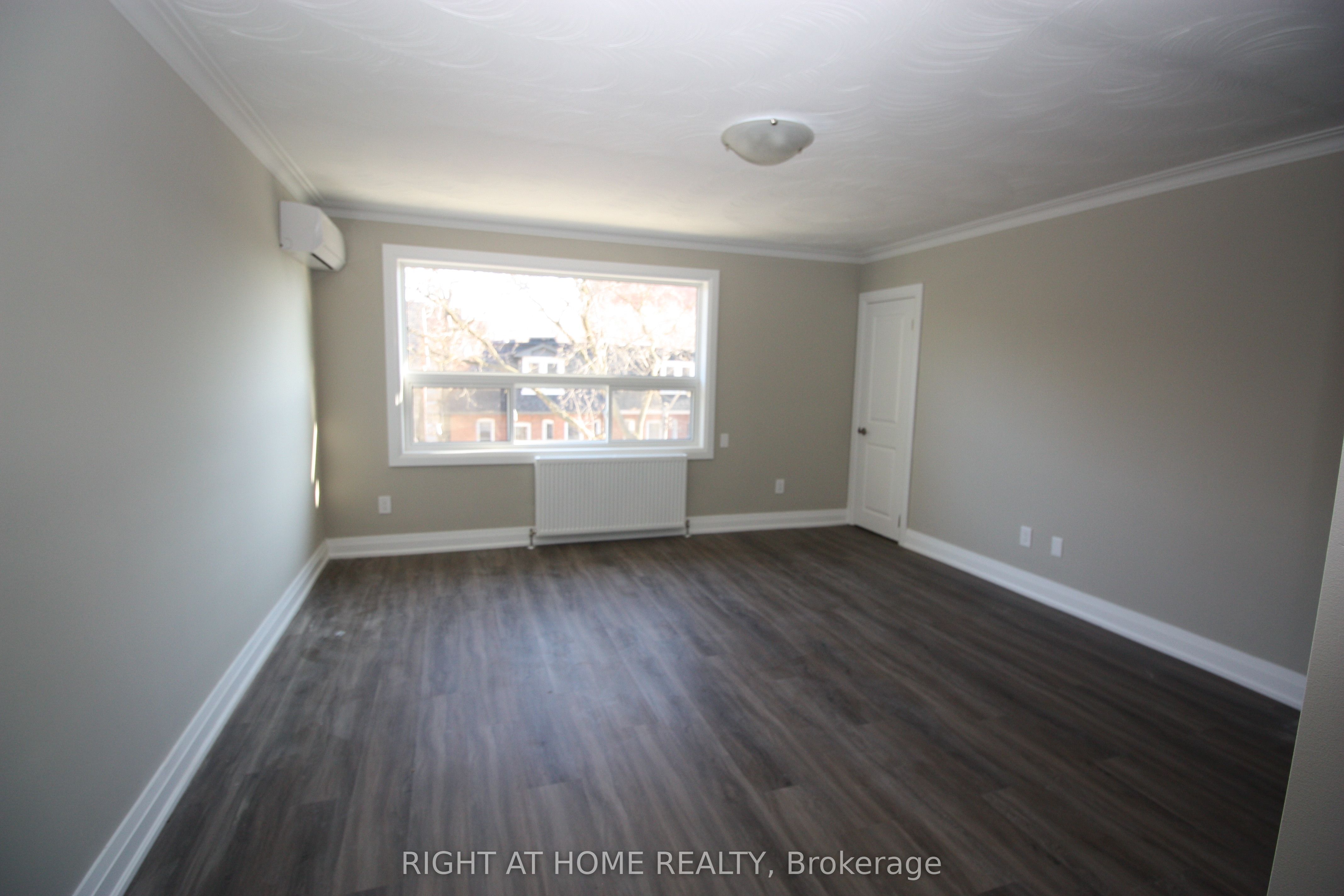 Unit 4 - 2 Glen Gordon Road, Toronto 4
