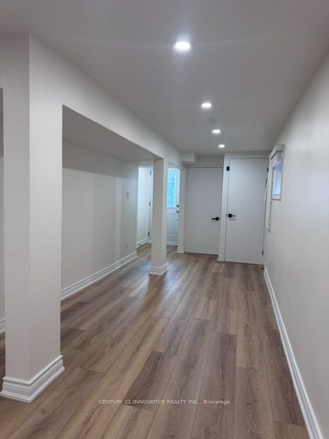 Unit lower level - 9 Capstan Court, North York 2