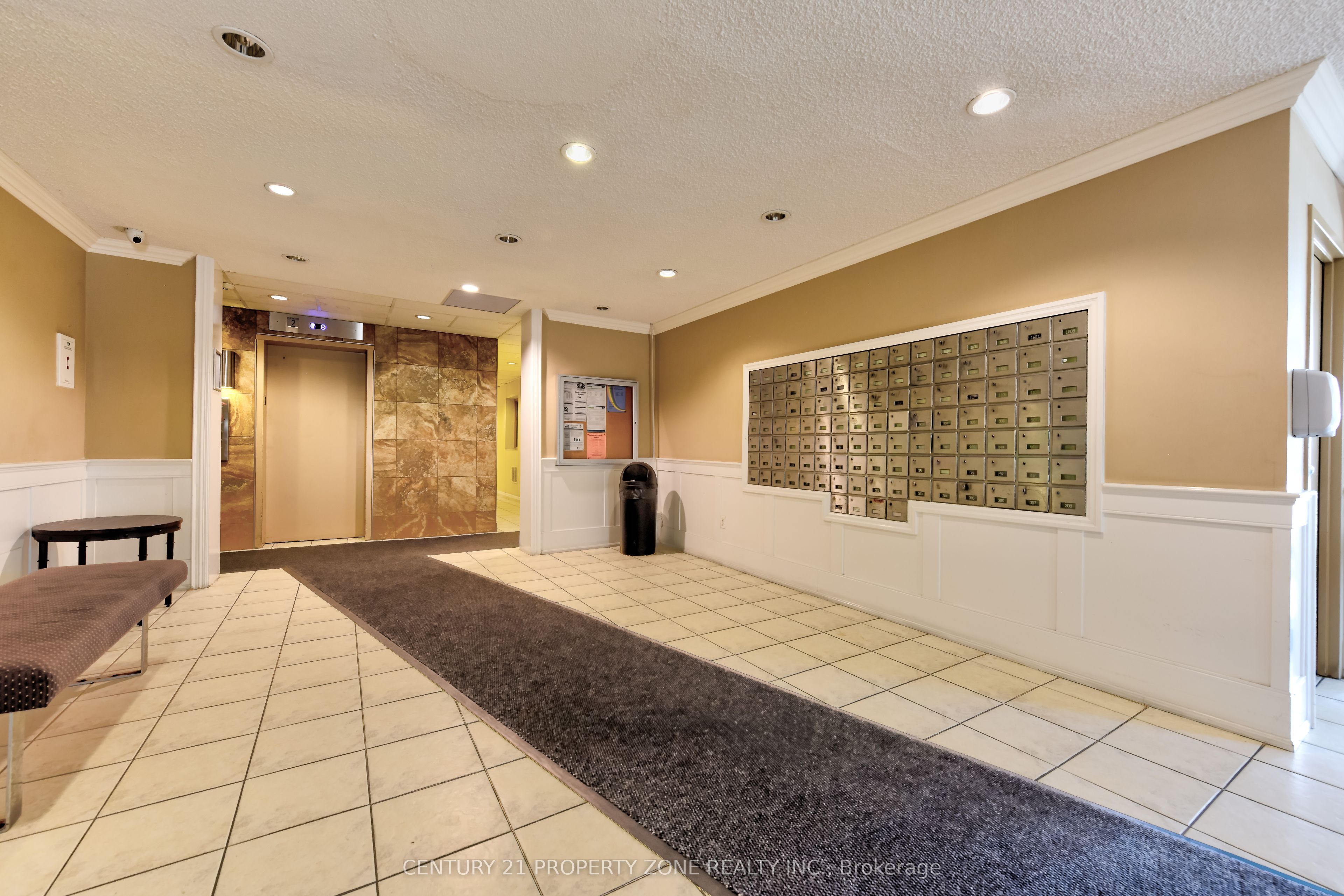 Unit 907 - 3025 Queen Frederica Drive E, Mississauga 3