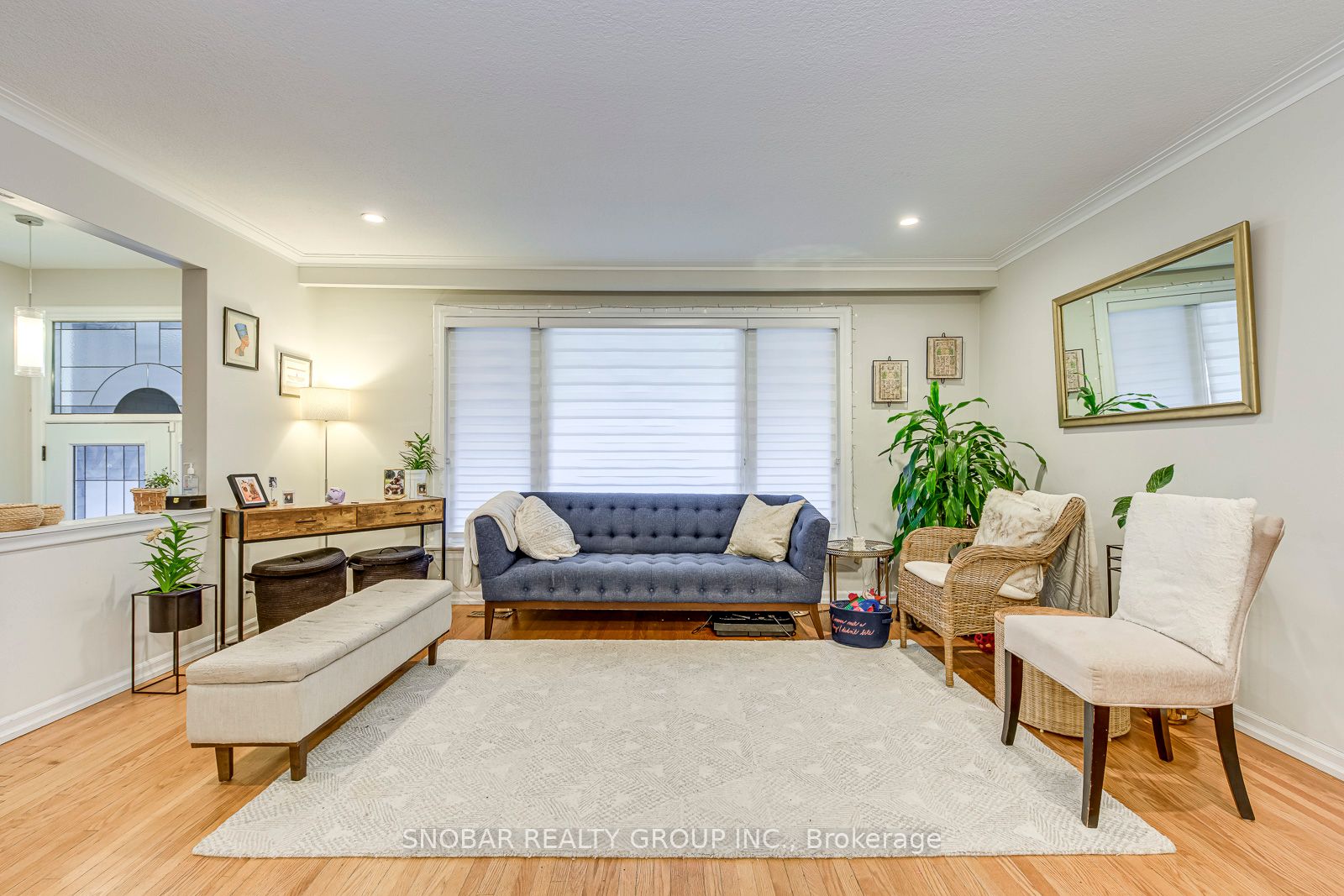 52 Decarie Circle, Etobicoke 5