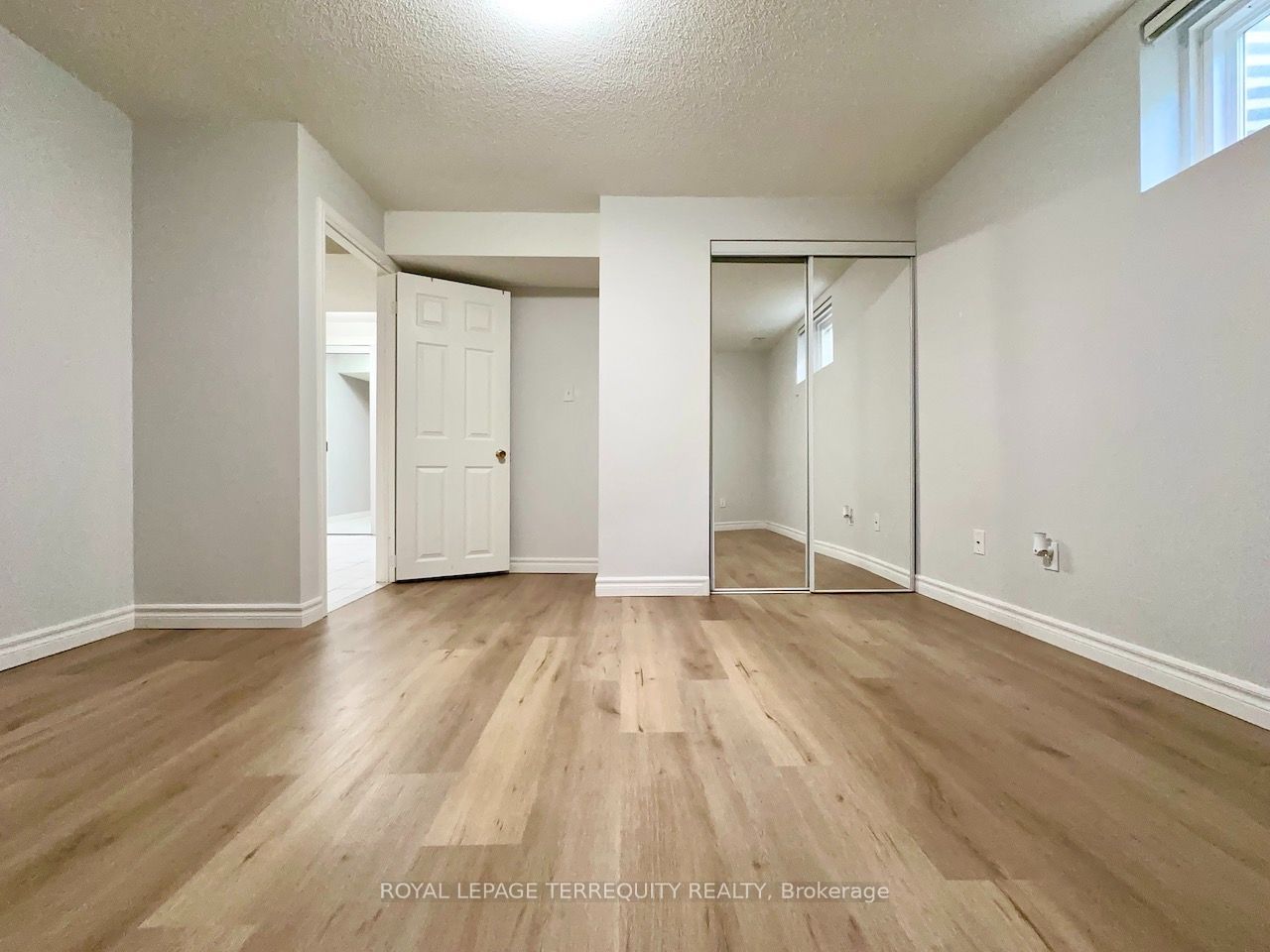 Unit Lower Level - 13 Milford Crescent, Brampton 2