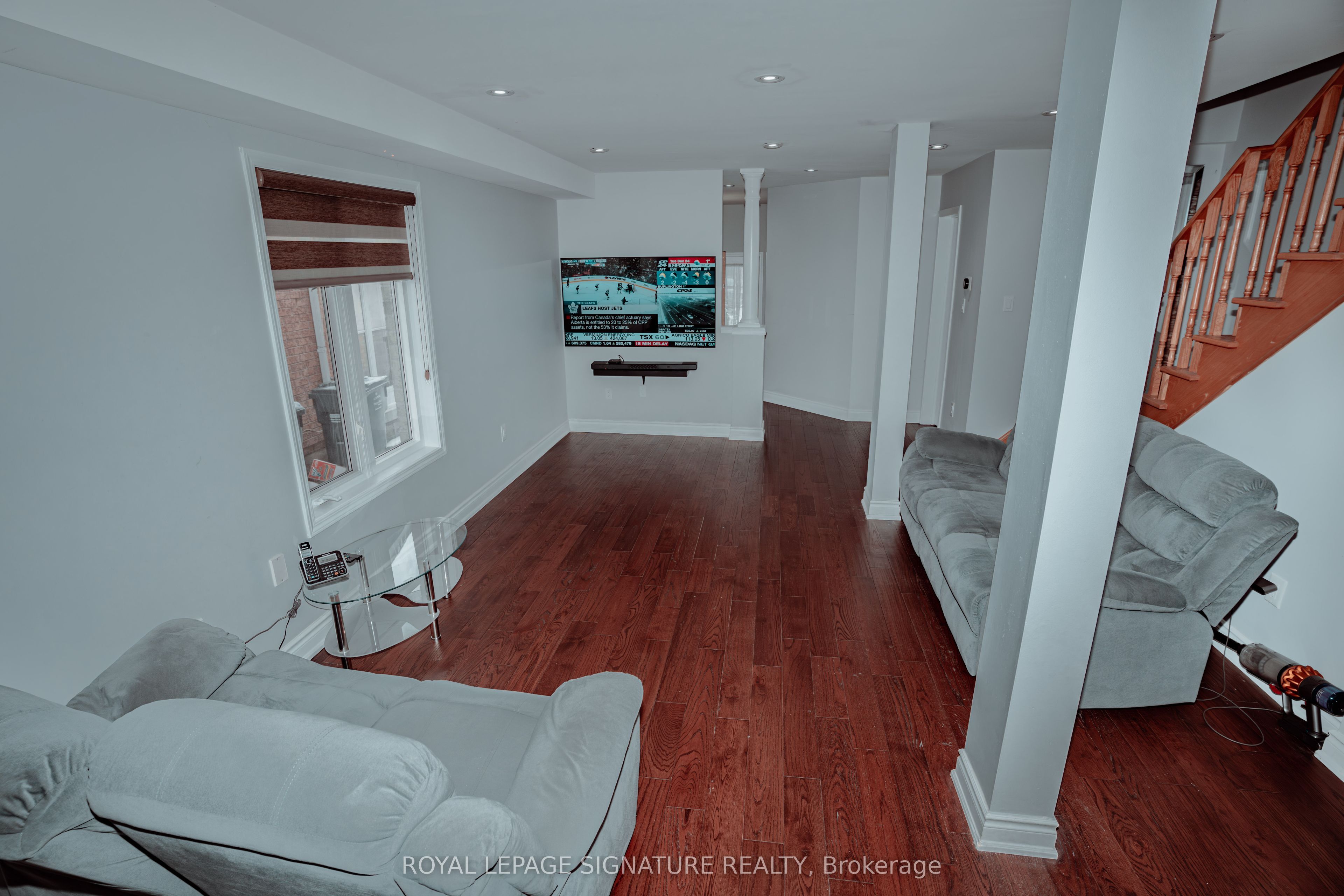 945 Mandolin Place, Mississauga 4