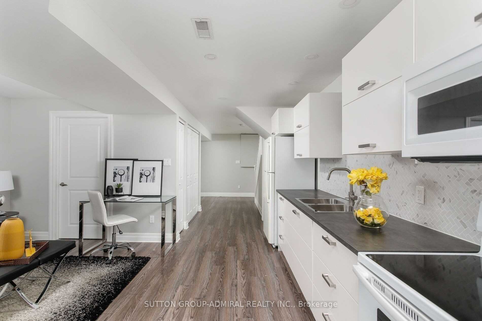 Unit Bsmnt - 278 Armadale Avenue, Toronto 3