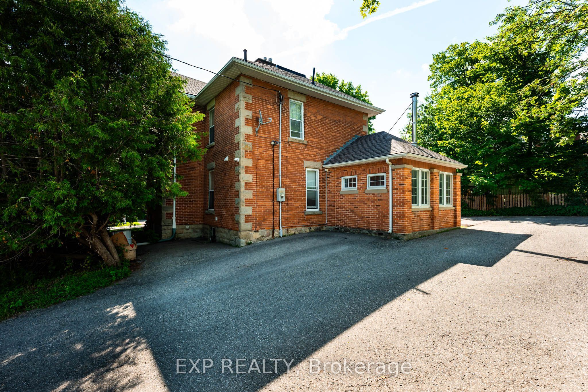 Unit Upper - 52 First Street, Orangeville 3