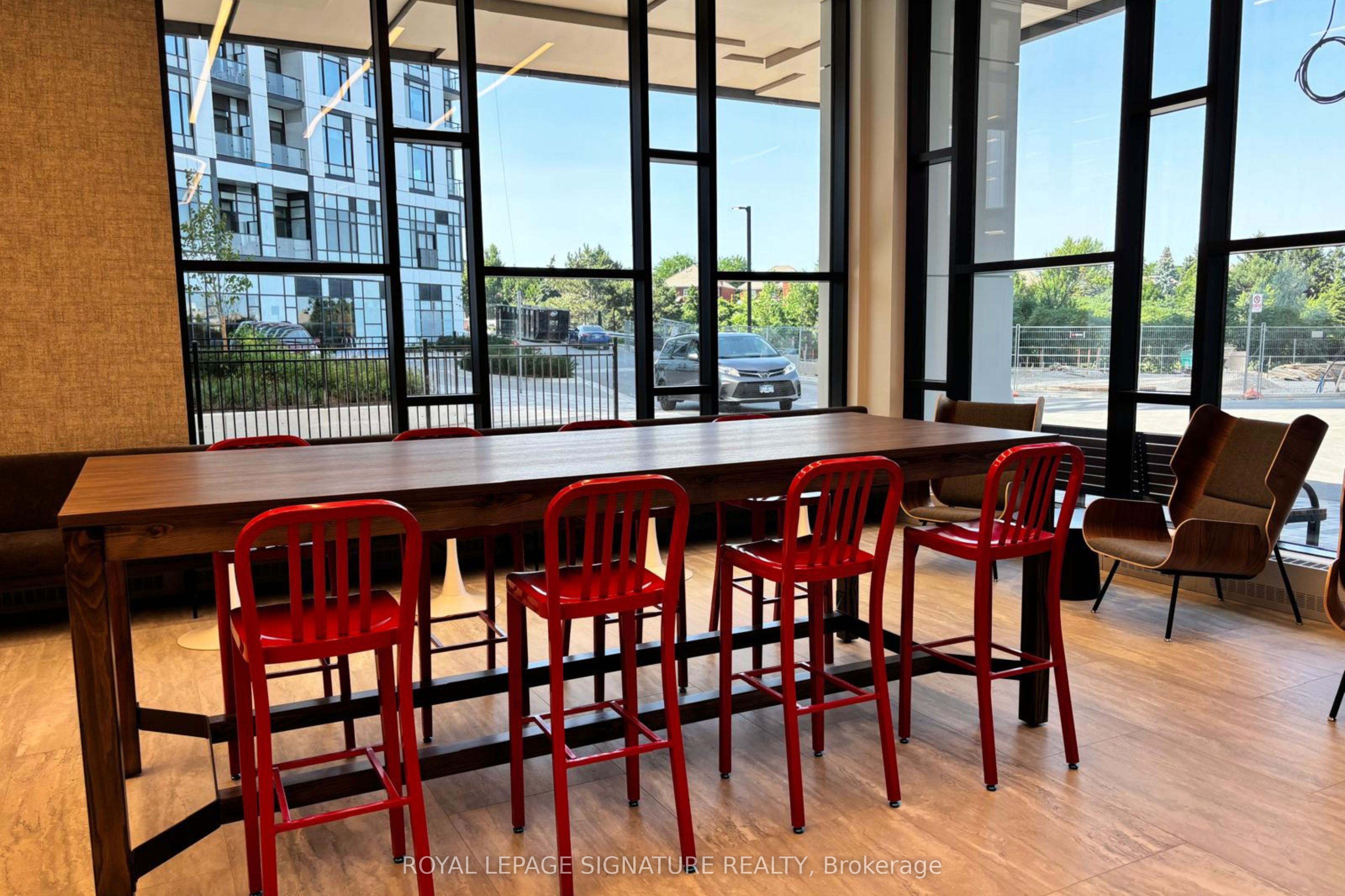 Unit 1321 - 2485 Eglinton Avenue W, Mississauga 3